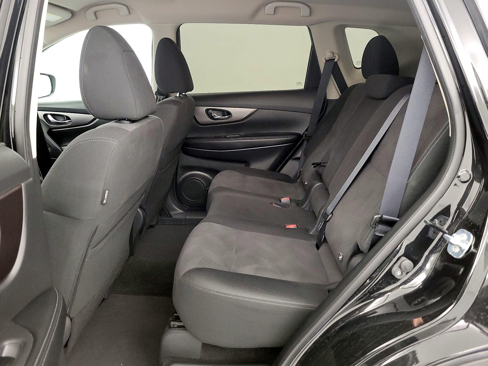 Thumbnail: 2016 Nissan Rogue - 20