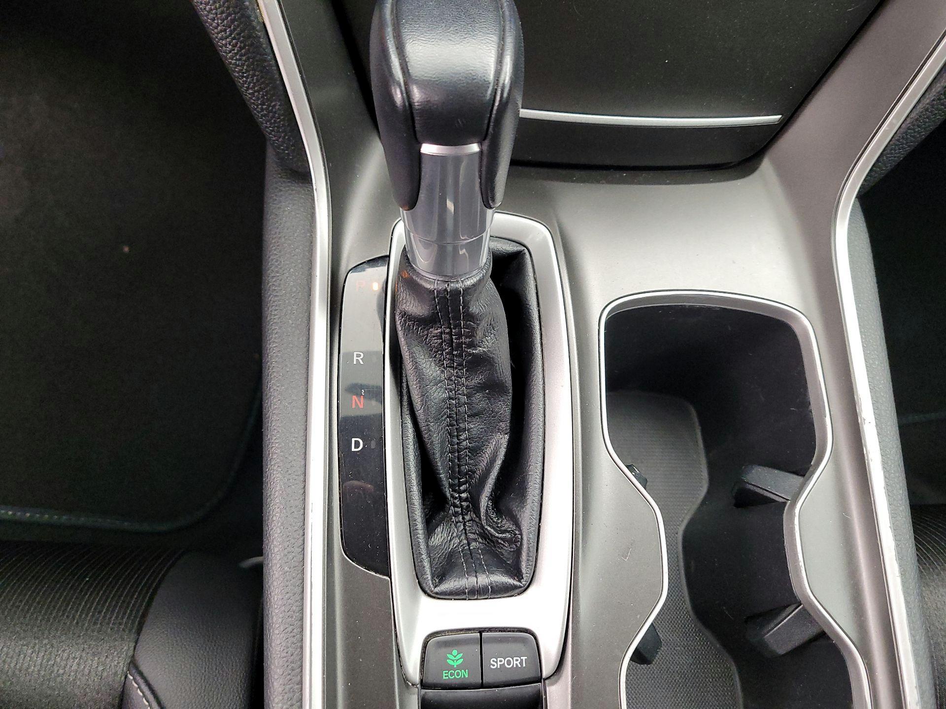 Thumbnail: 2020 Honda Accord - 17