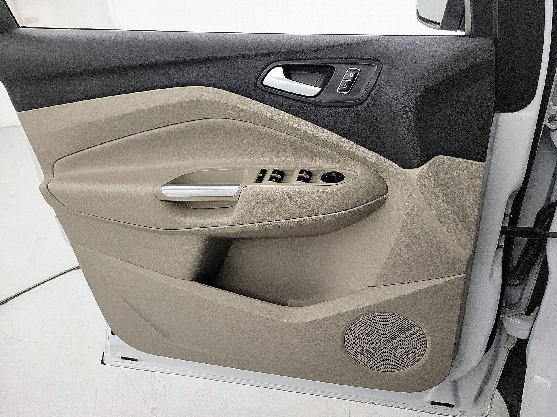 Thumbnail: 2015 Ford Escape - 12