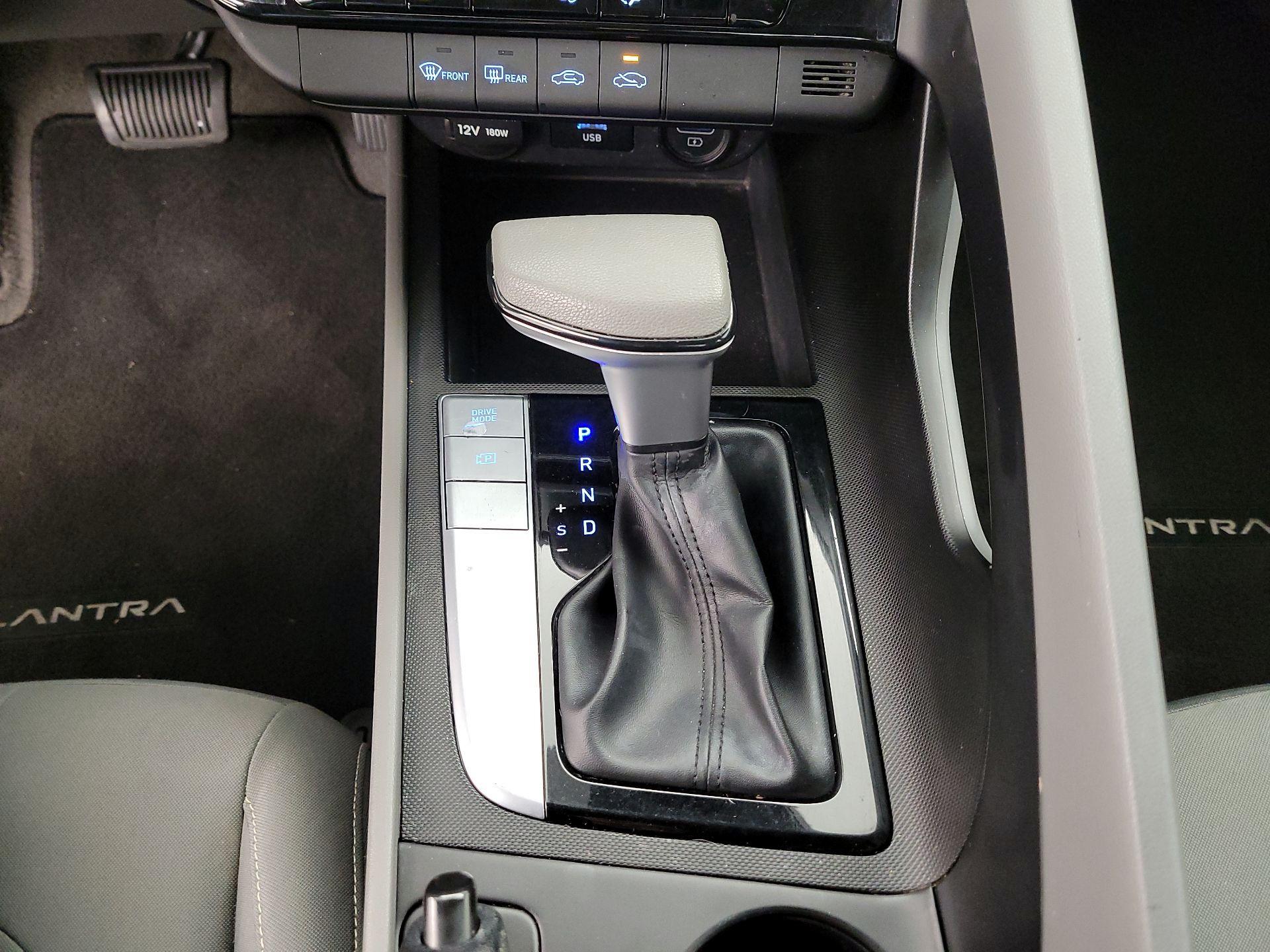 Thumbnail: 2023 Hyundai Elantra - 17