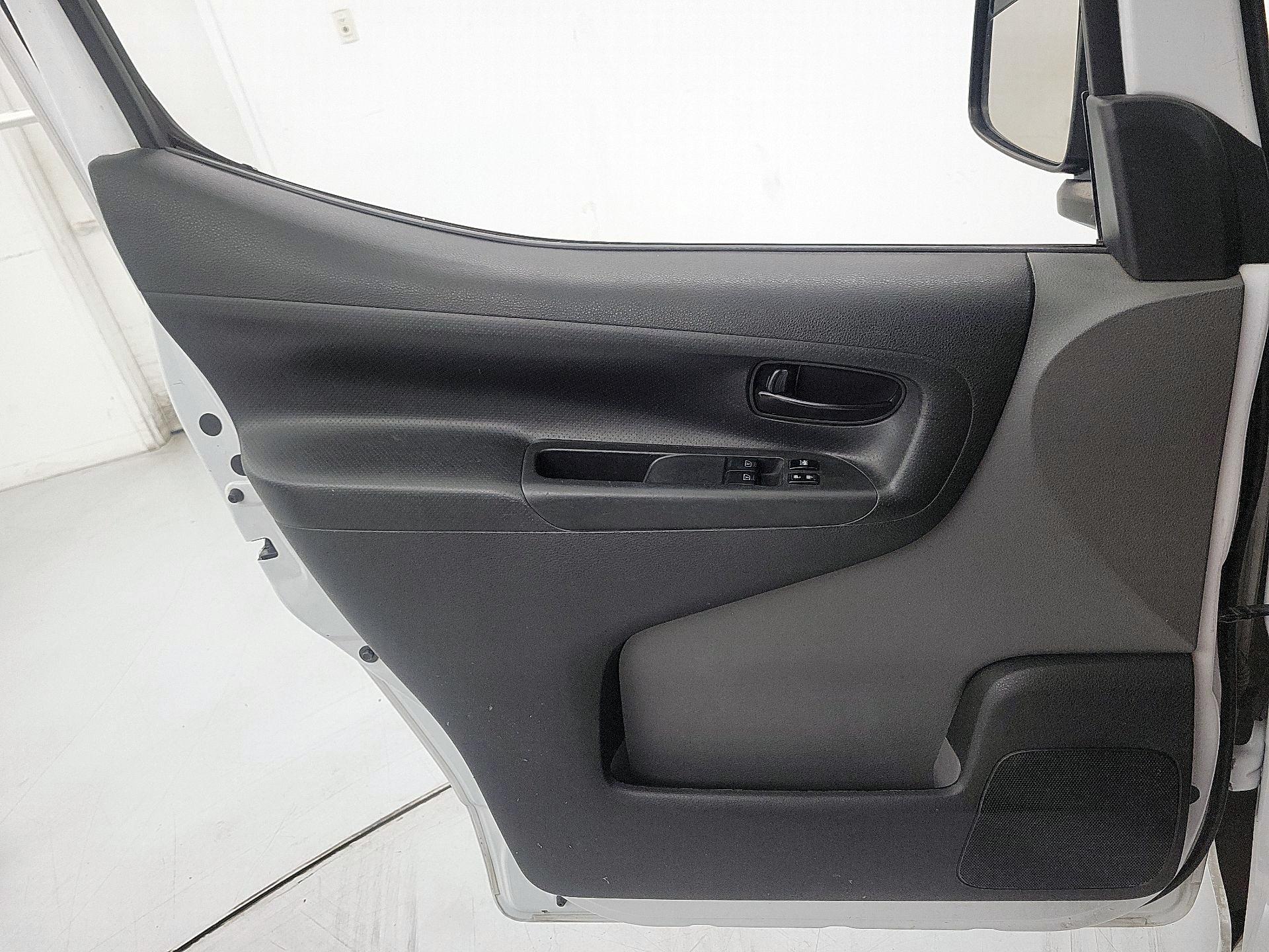 Thumbnail: 2017 Nissan NV200 - 12