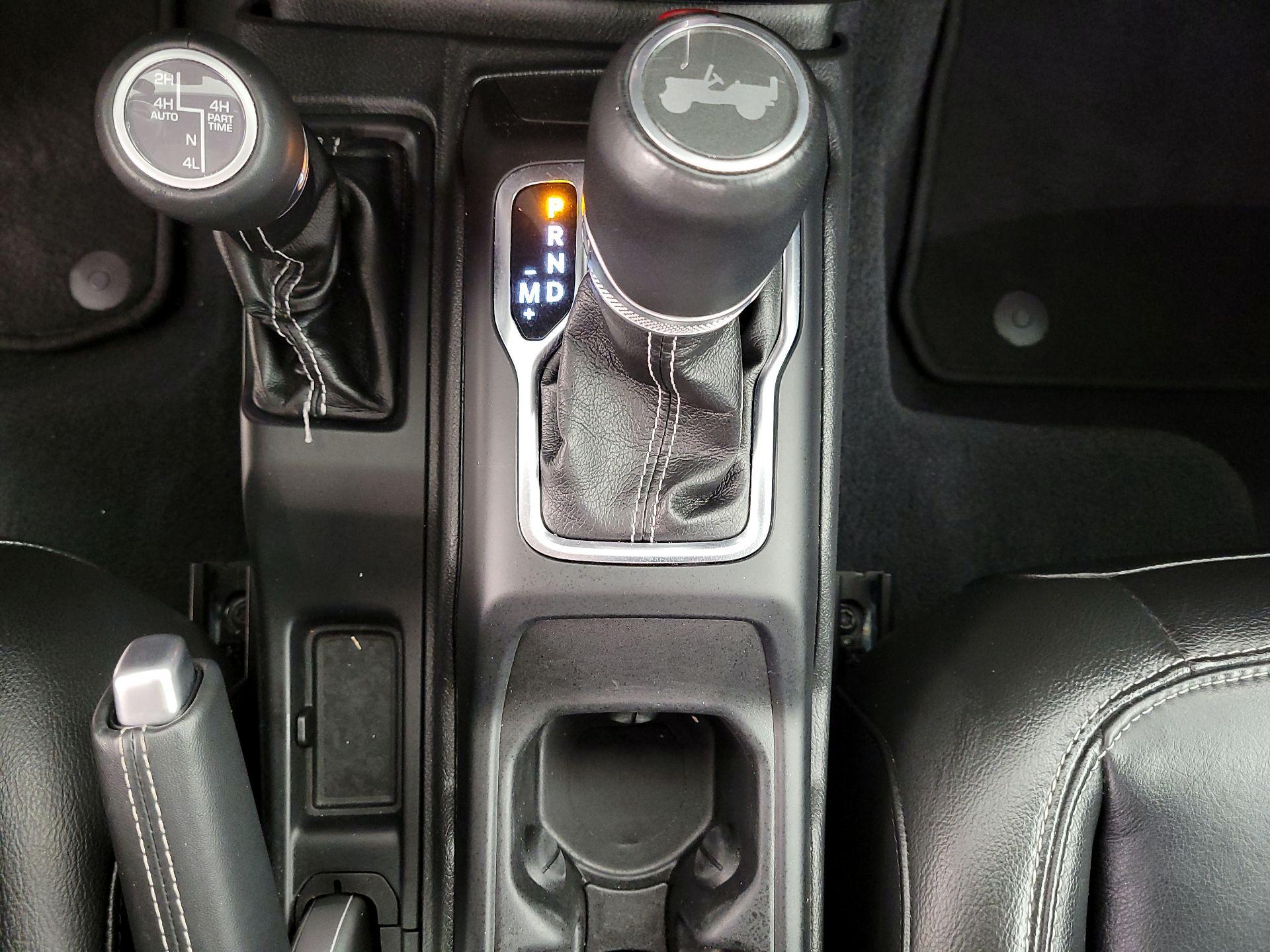 Thumbnail: 2022 Jeep Wrangler - 18