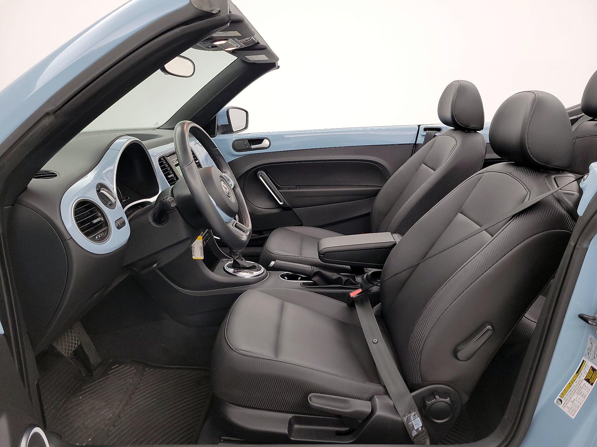 Thumbnail: 2014 Volkswagen Beetle - 11