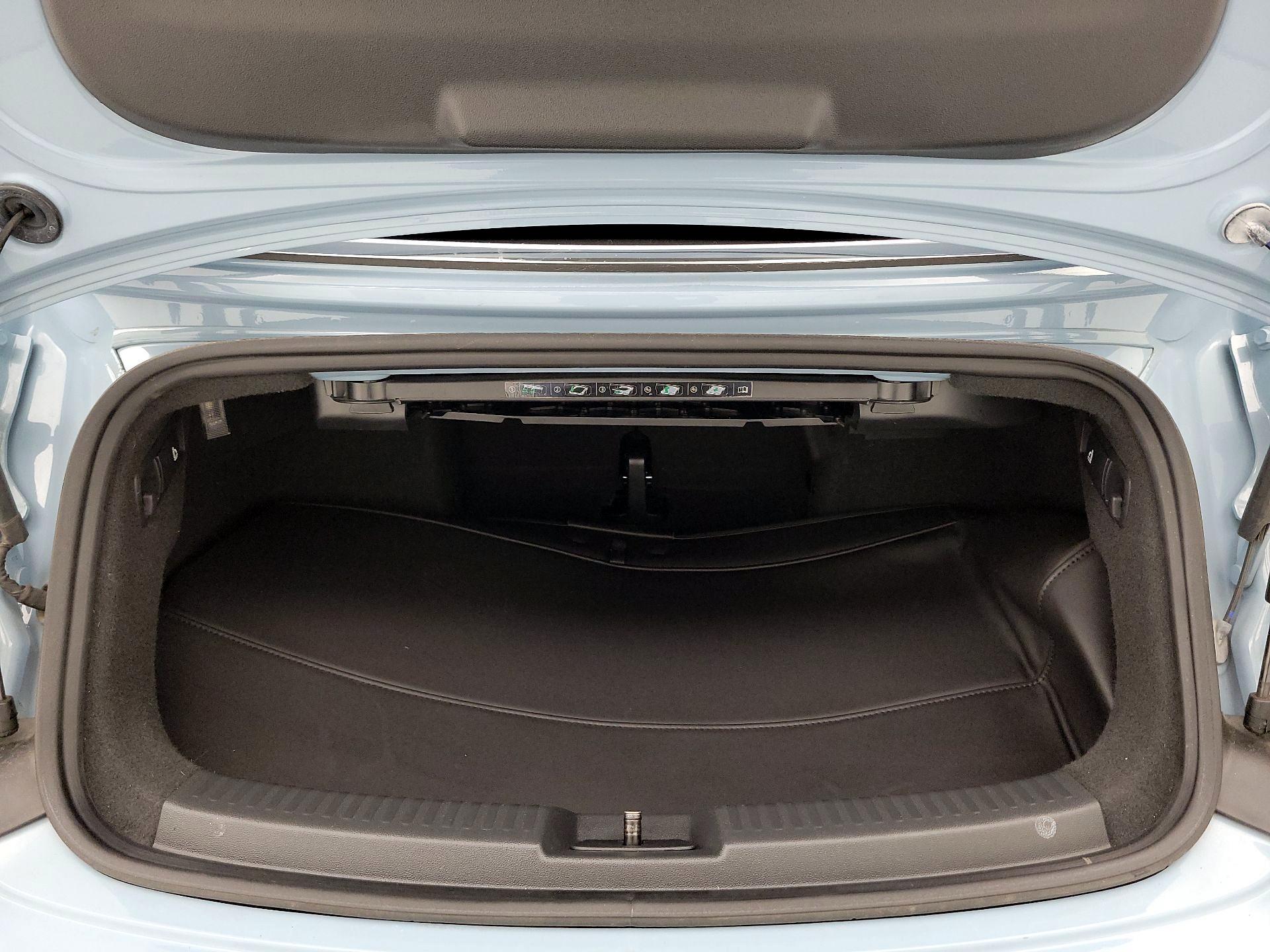 Thumbnail: 2014 Volkswagen Beetle - 19