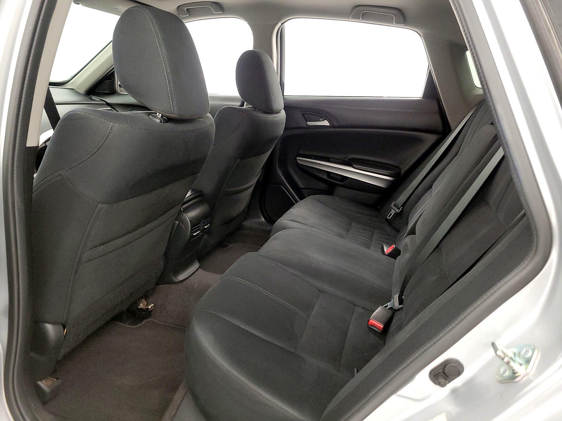 Thumbnail: 2015 Honda Accord Crosstour - 20