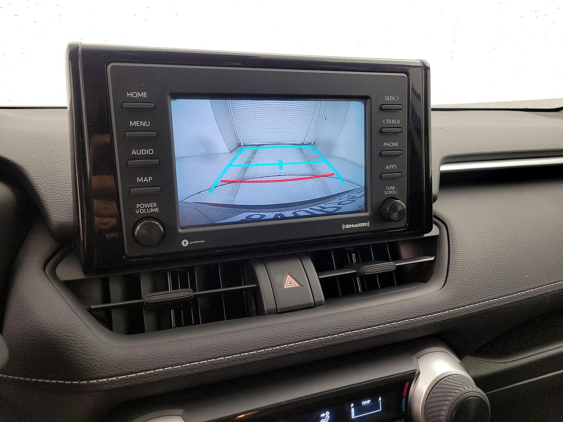 Thumbnail: 2021 Toyota RAV4 - 14