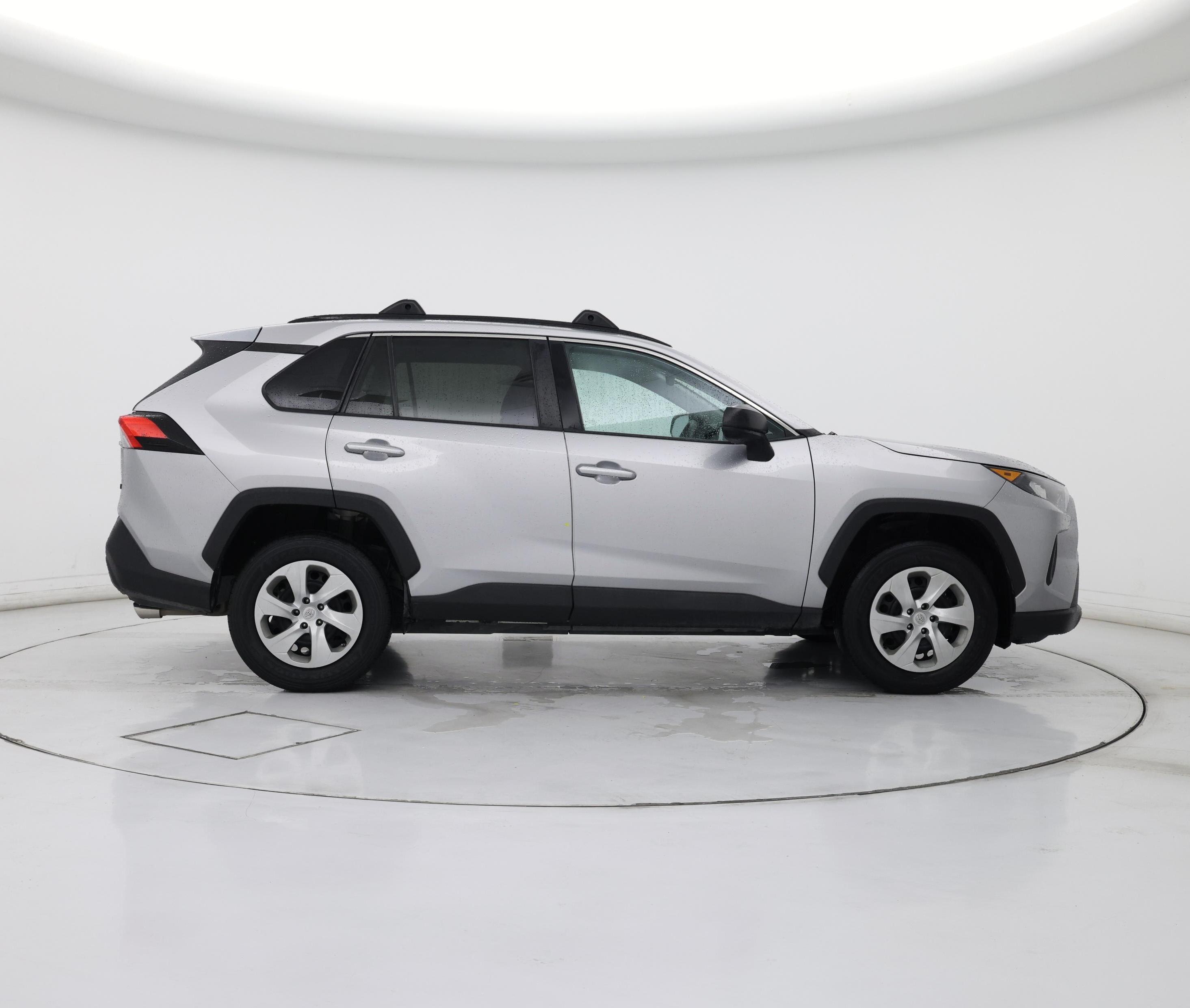 Thumbnail: 2021 Toyota RAV4 - 7