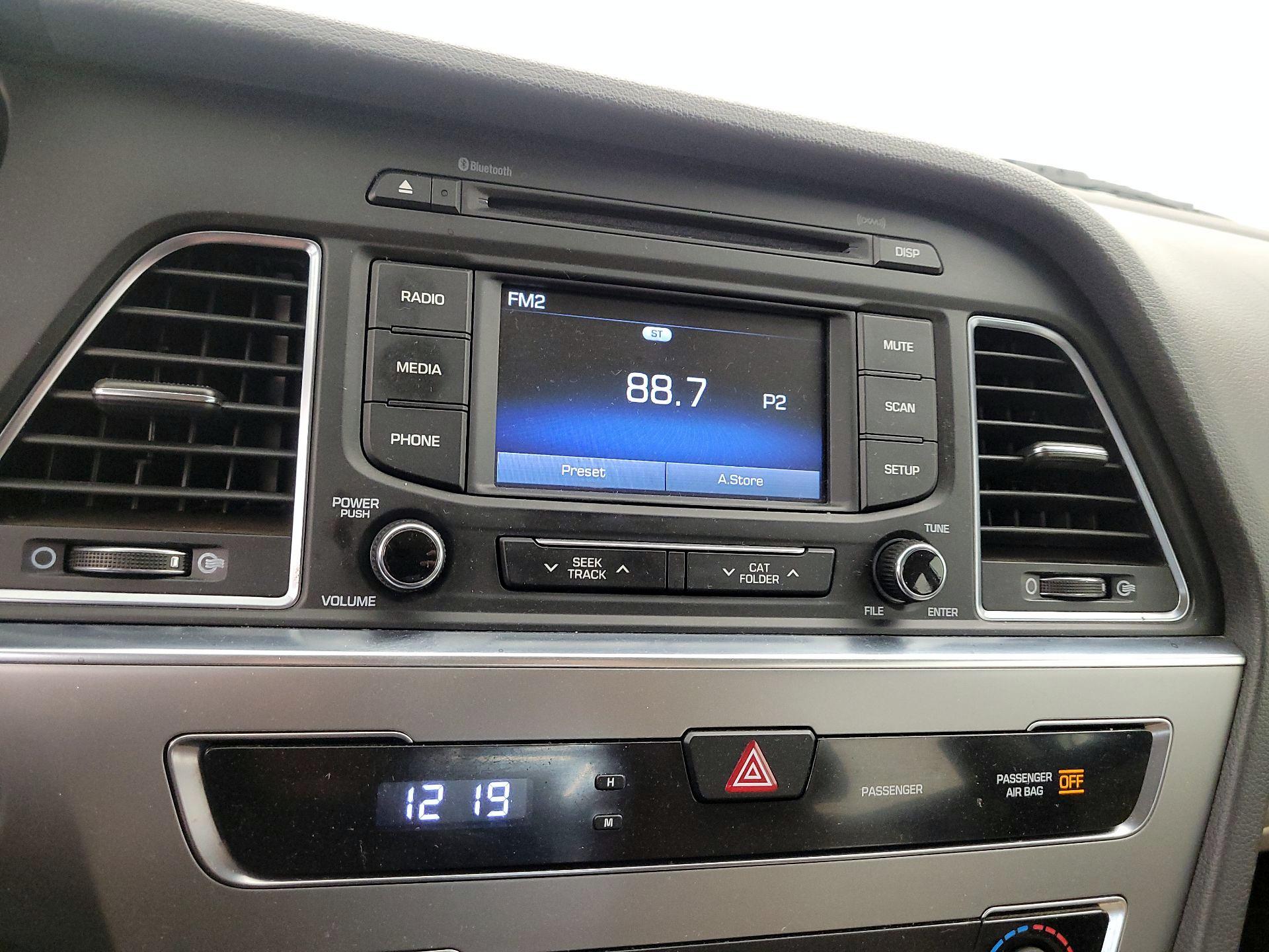 Thumbnail: 2016 Hyundai Sonata - 15