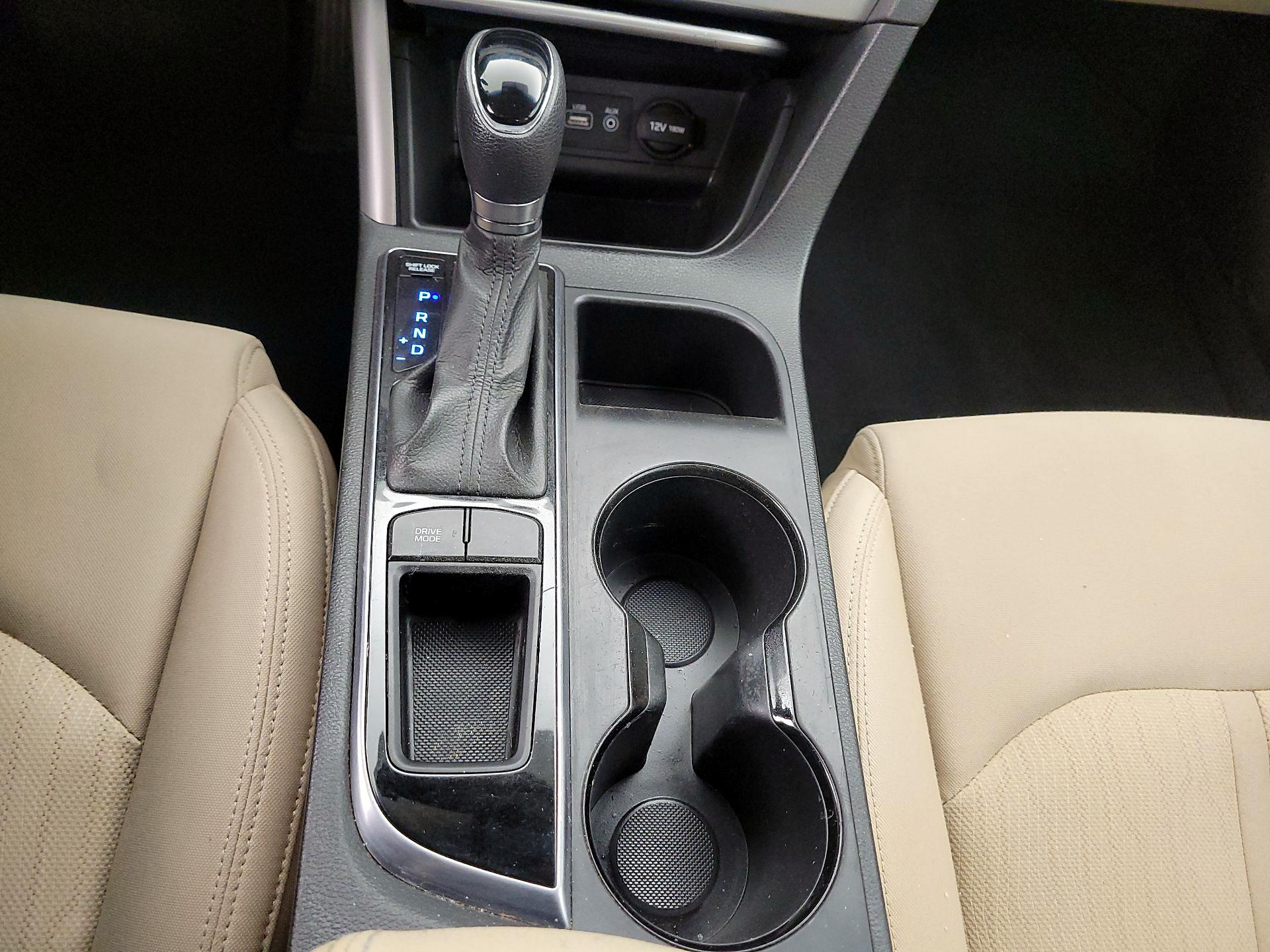 Thumbnail: 2016 Hyundai Sonata - 17