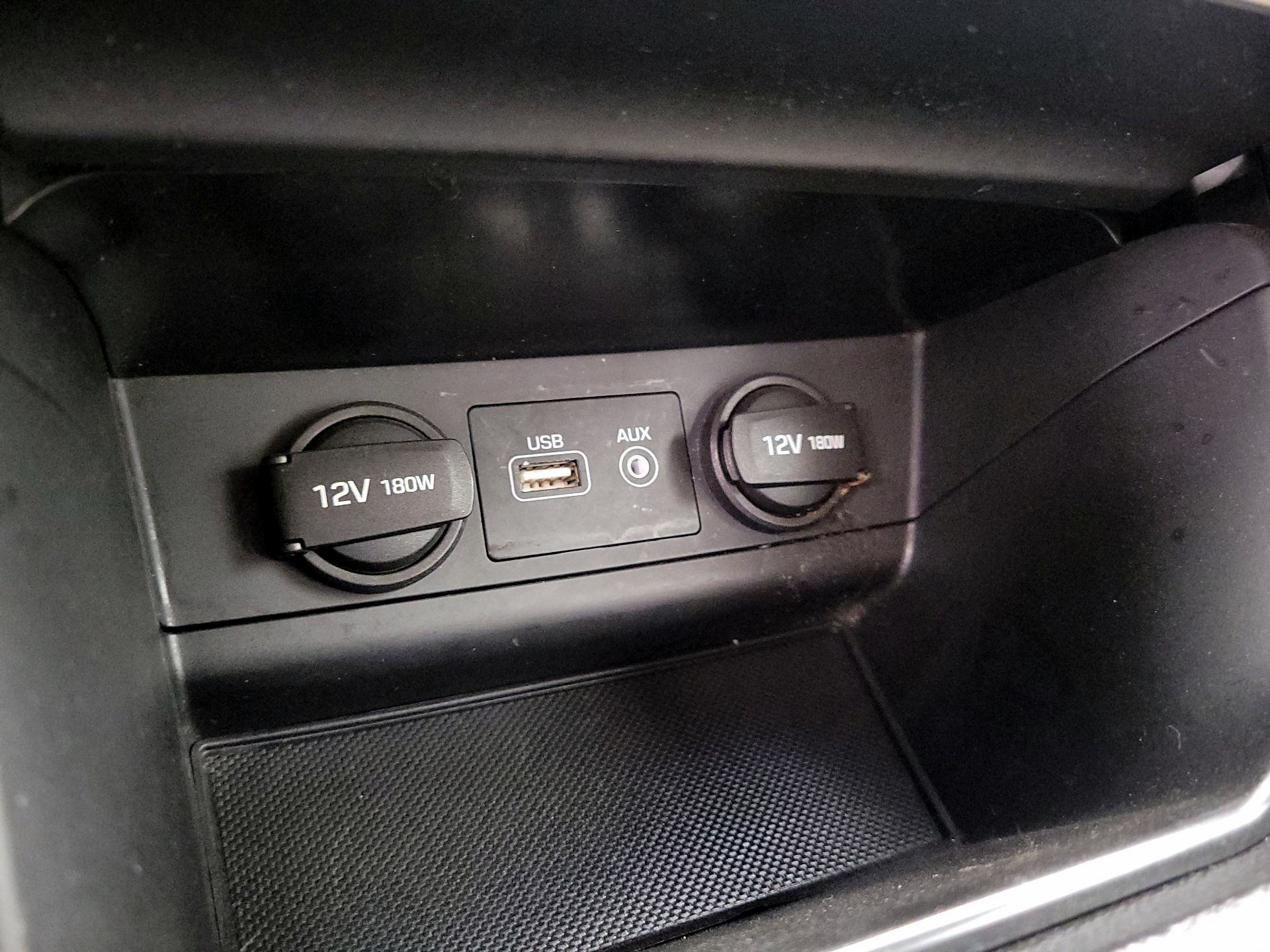 Thumbnail: 2016 Hyundai Sonata - 18