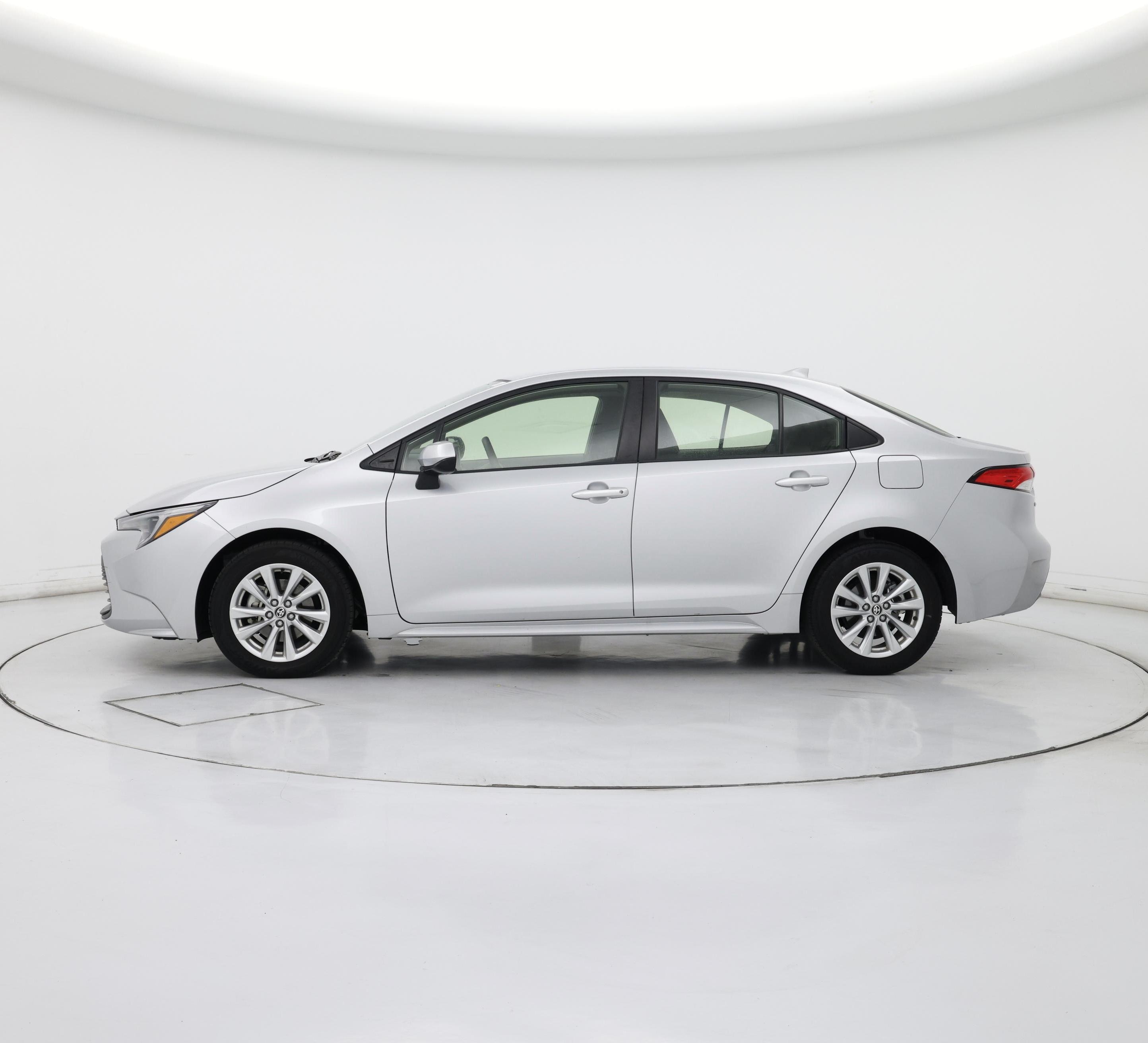 Thumbnail: 2024 Toyota Corolla - 3