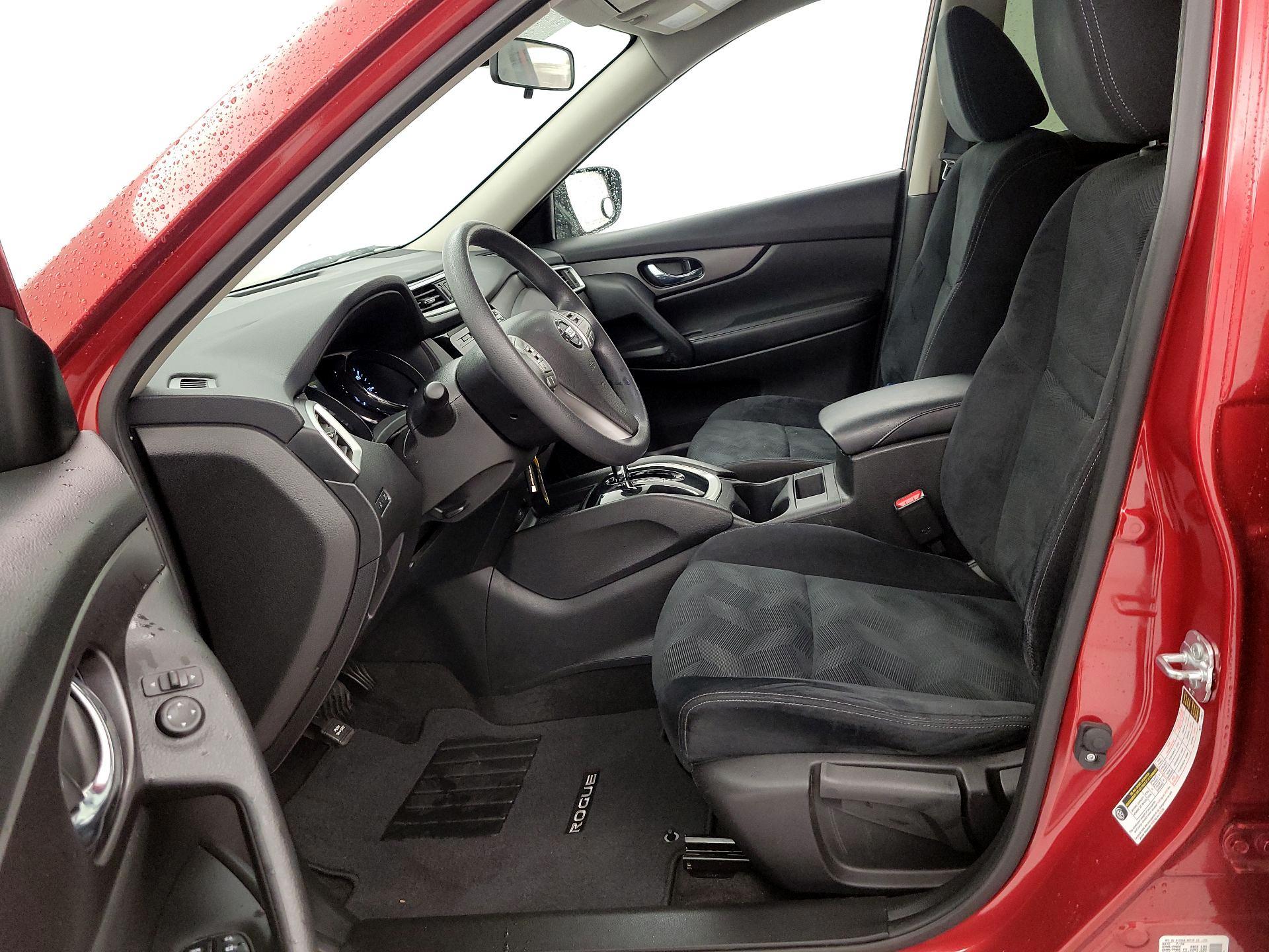 Thumbnail: 2016 Nissan Rogue - 11