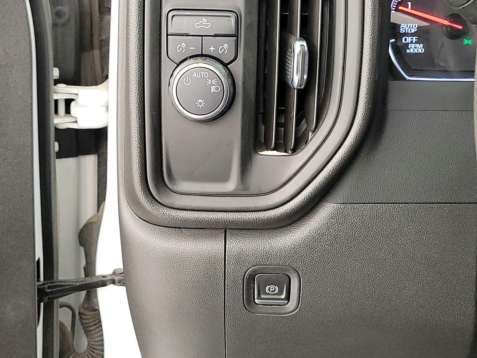 Thumbnail: 2022 Chevrolet Silverado 1500 - 13