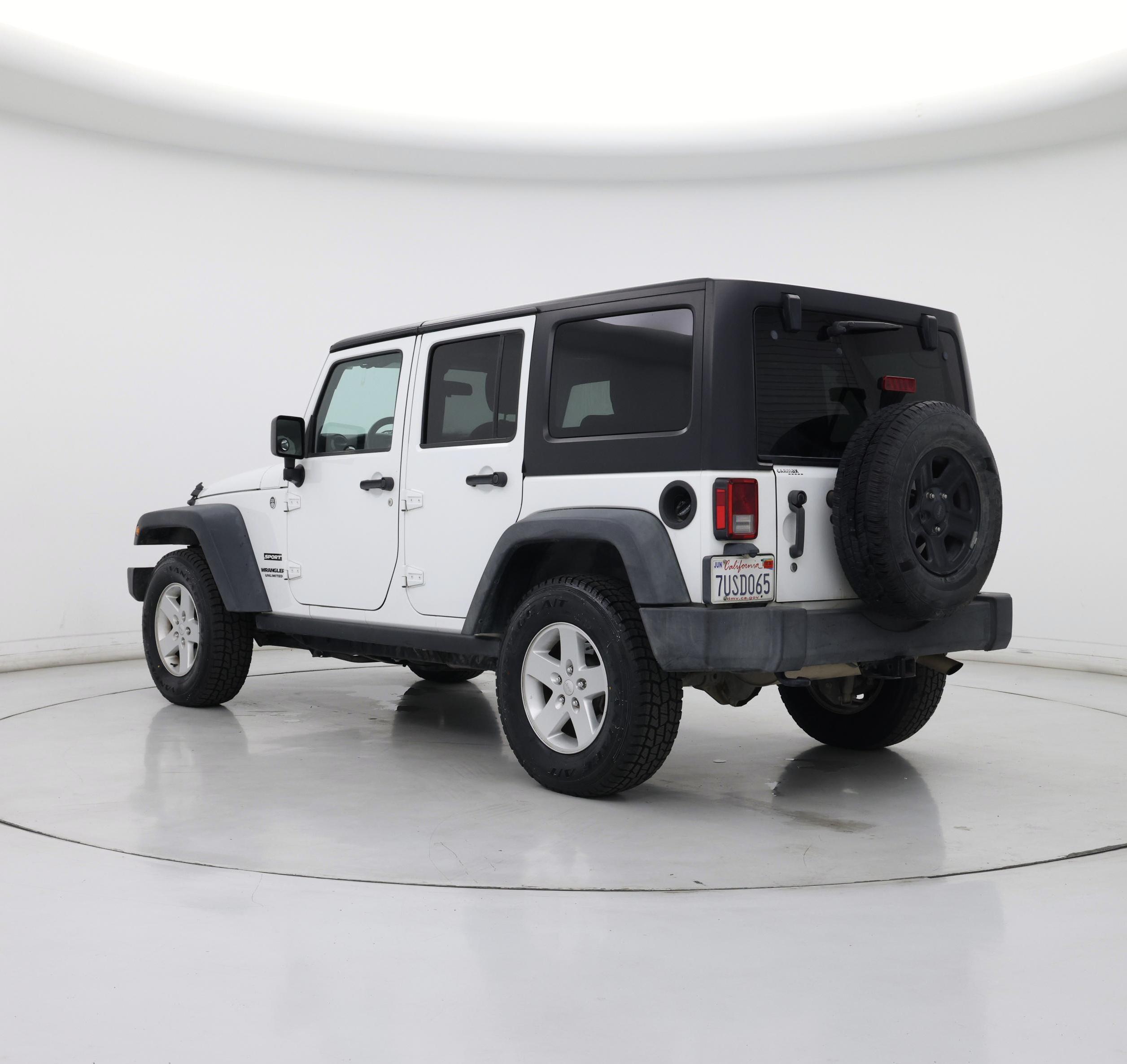 Thumbnail: 2015 Jeep Wrangler - 2