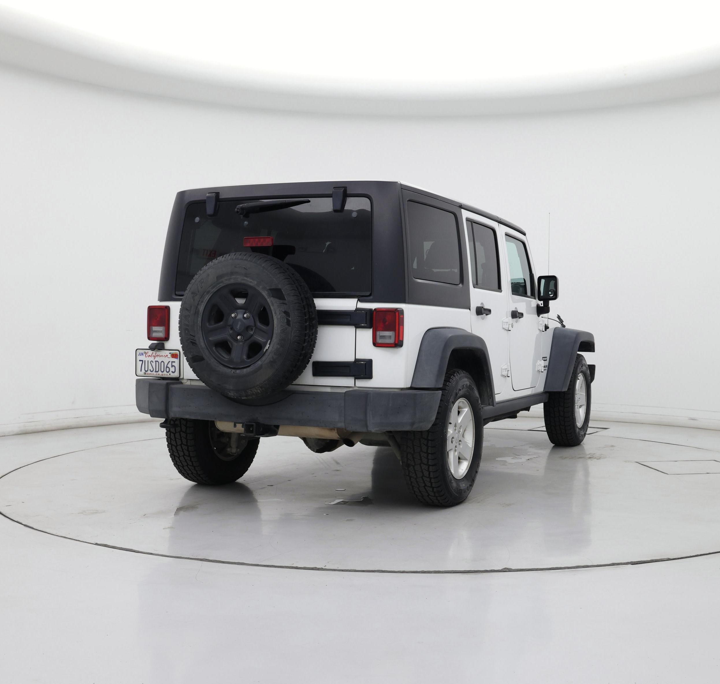 Thumbnail: 2015 Jeep Wrangler - 8