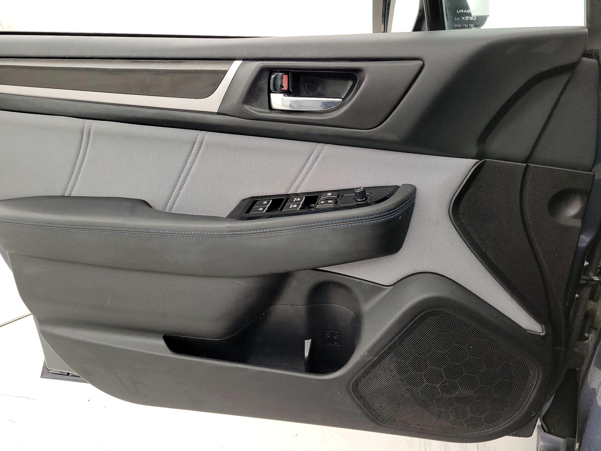 Thumbnail: 2017 Subaru Legacy - 12