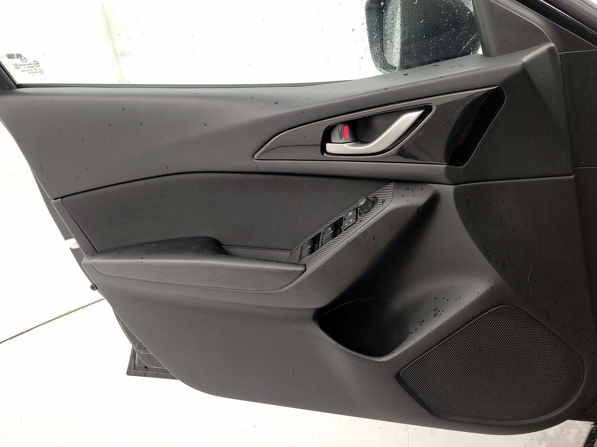 Thumbnail: 2016 Mazda Mazda3 - 12