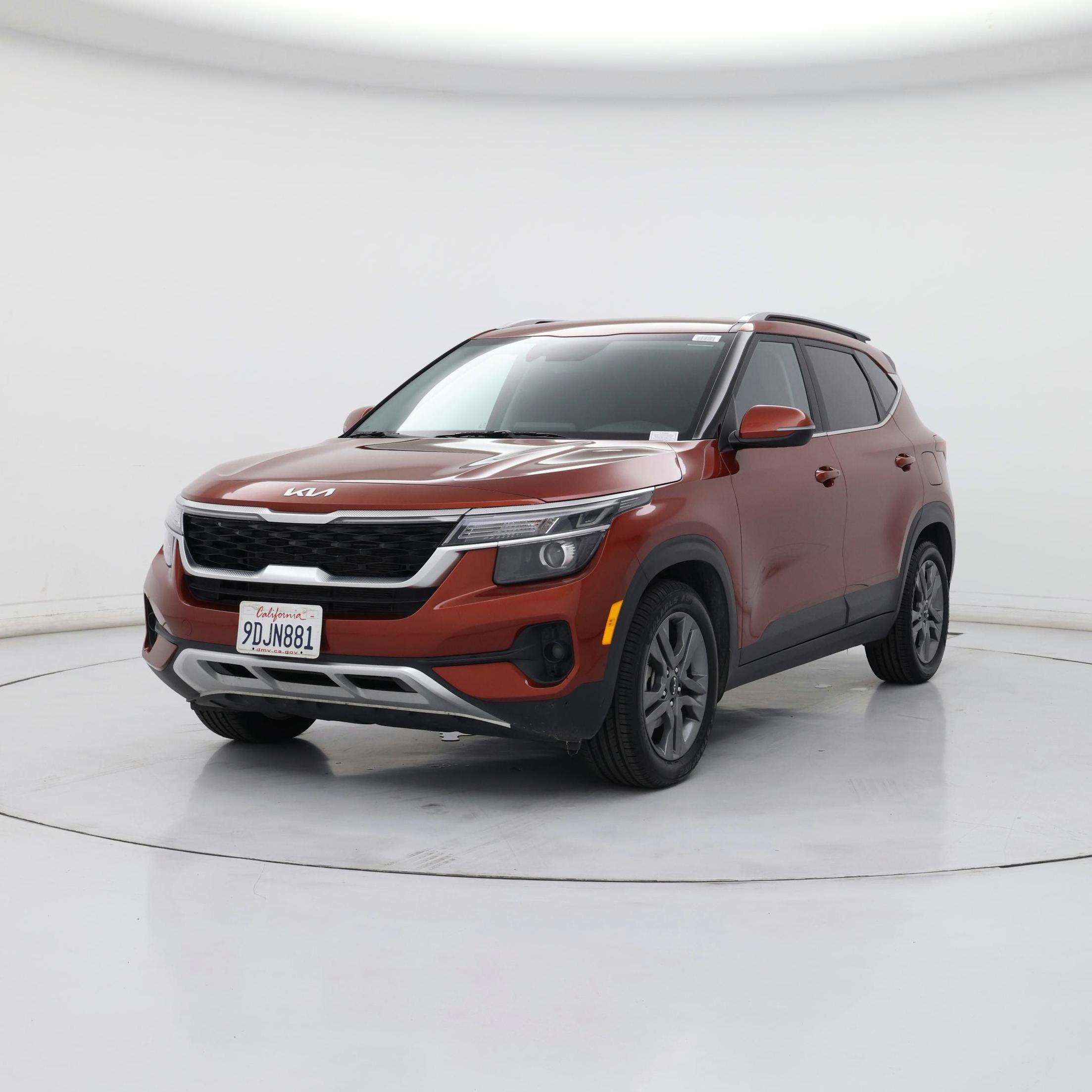 Thumbnail: 2022 Kia Seltos - 4