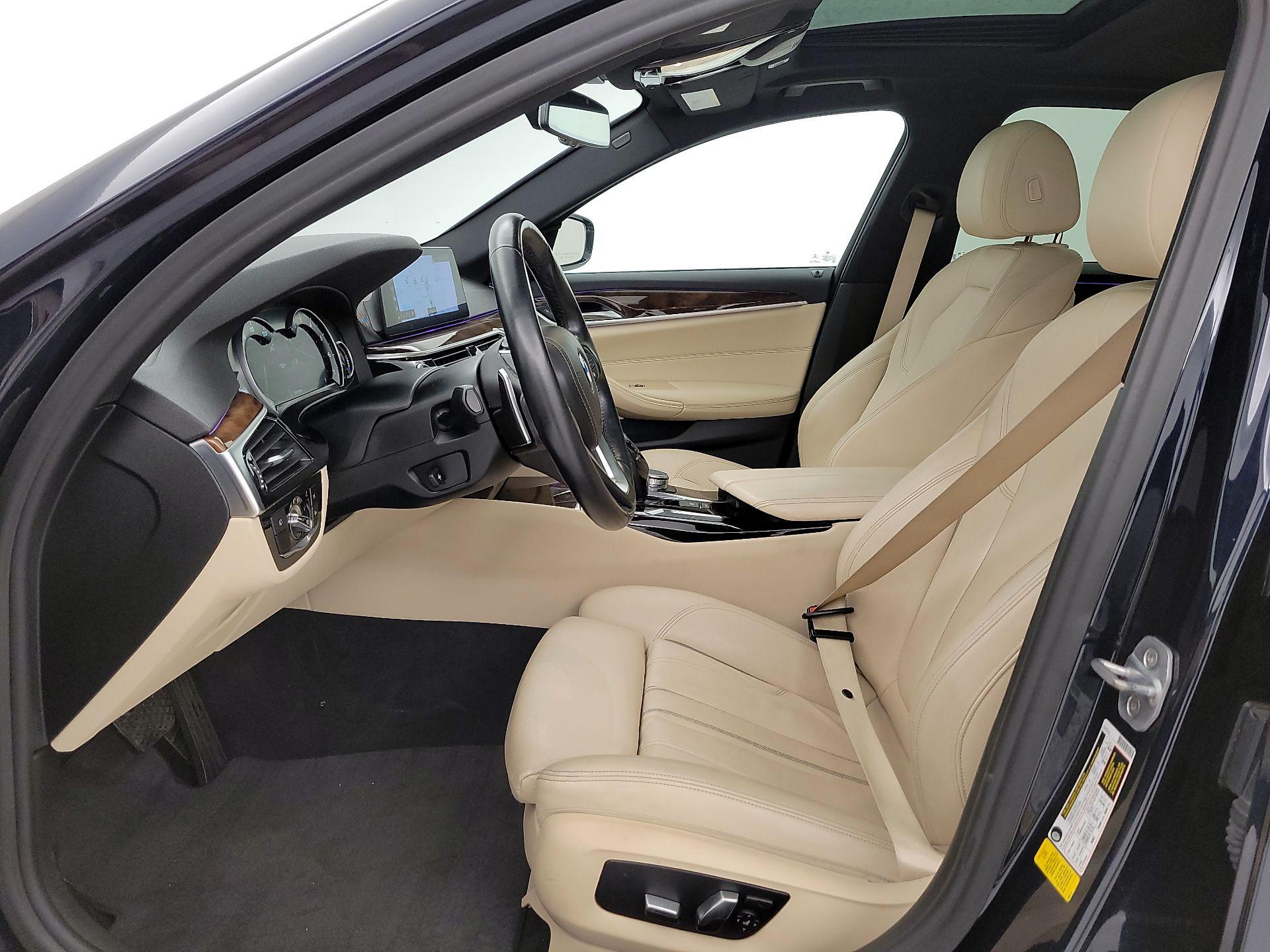 Thumbnail: 2018 BMW 5 Series - 11