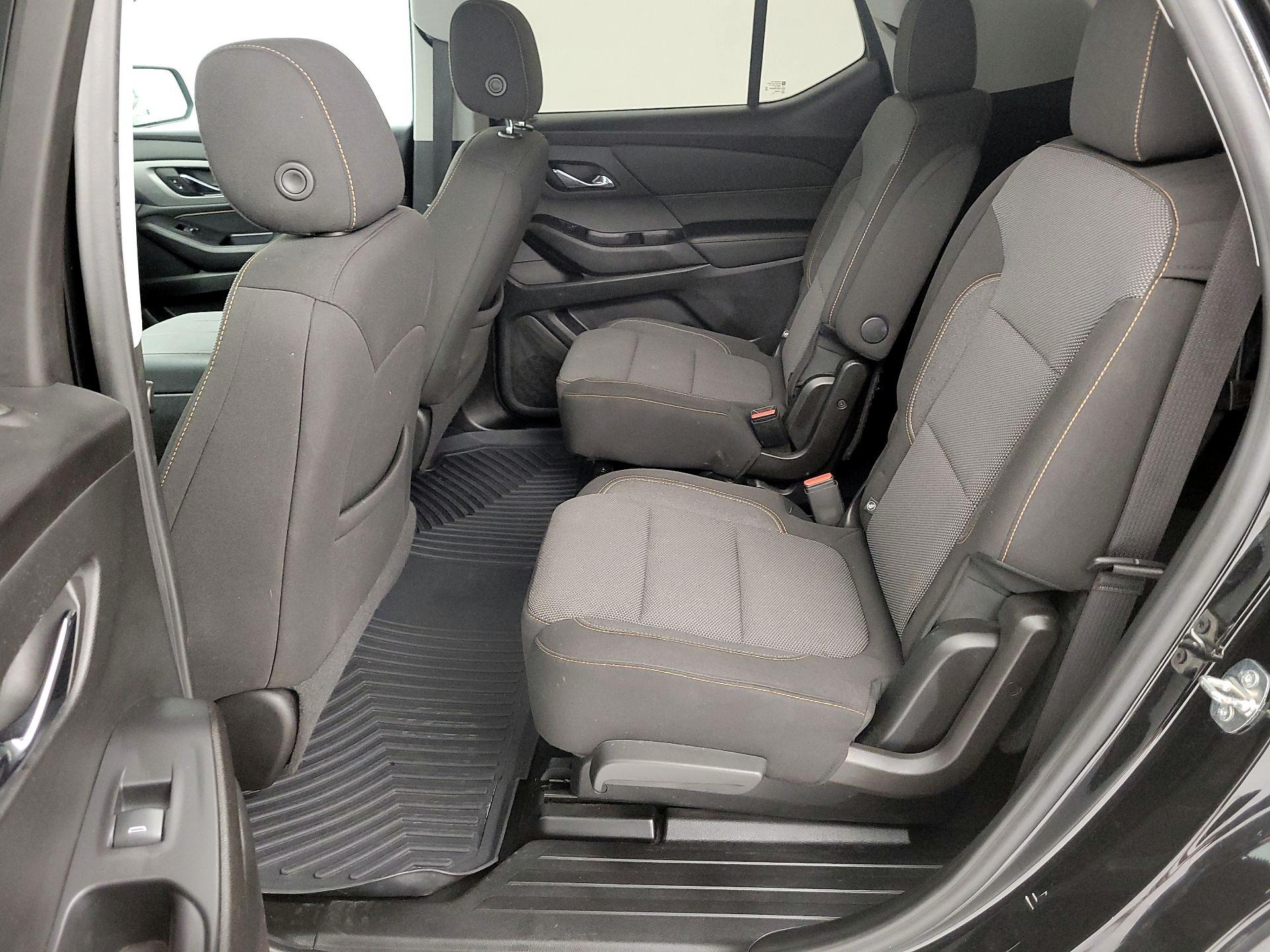 Thumbnail: 2021 Chevrolet Traverse - 19
