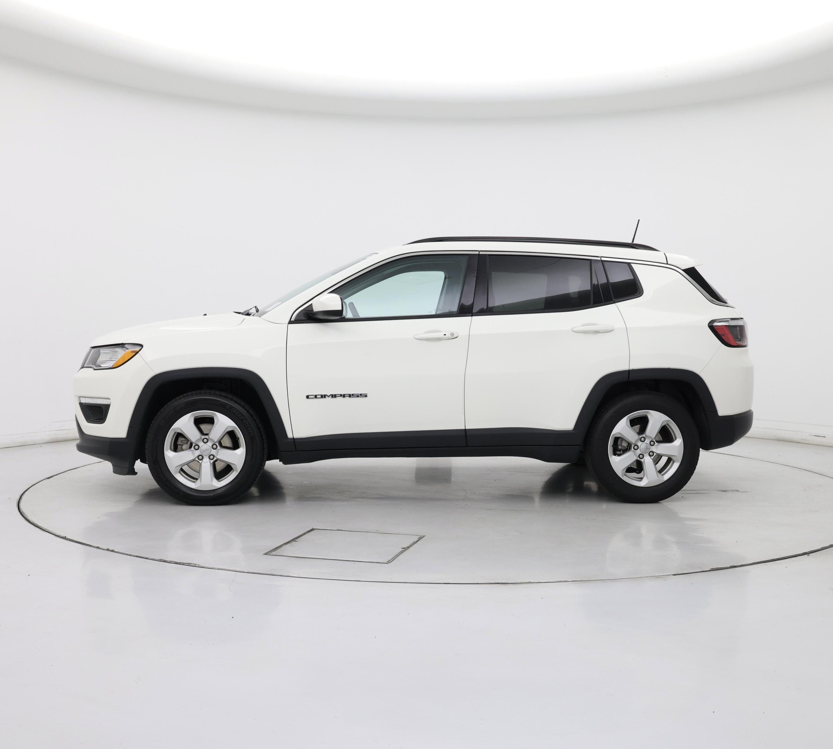 Thumbnail: 2021 Jeep Compass - 3