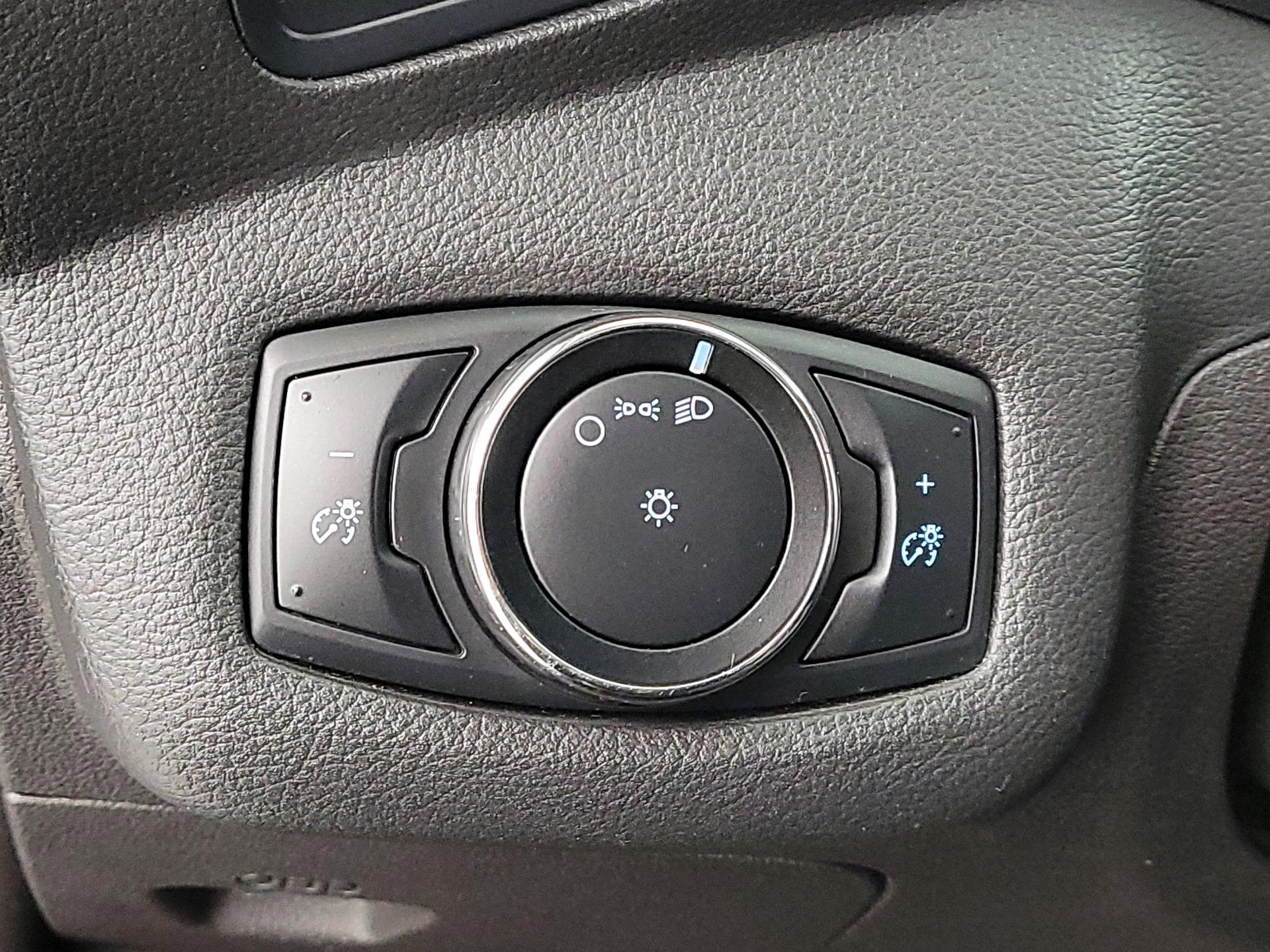 Thumbnail: 2014 Ford Escape - 13