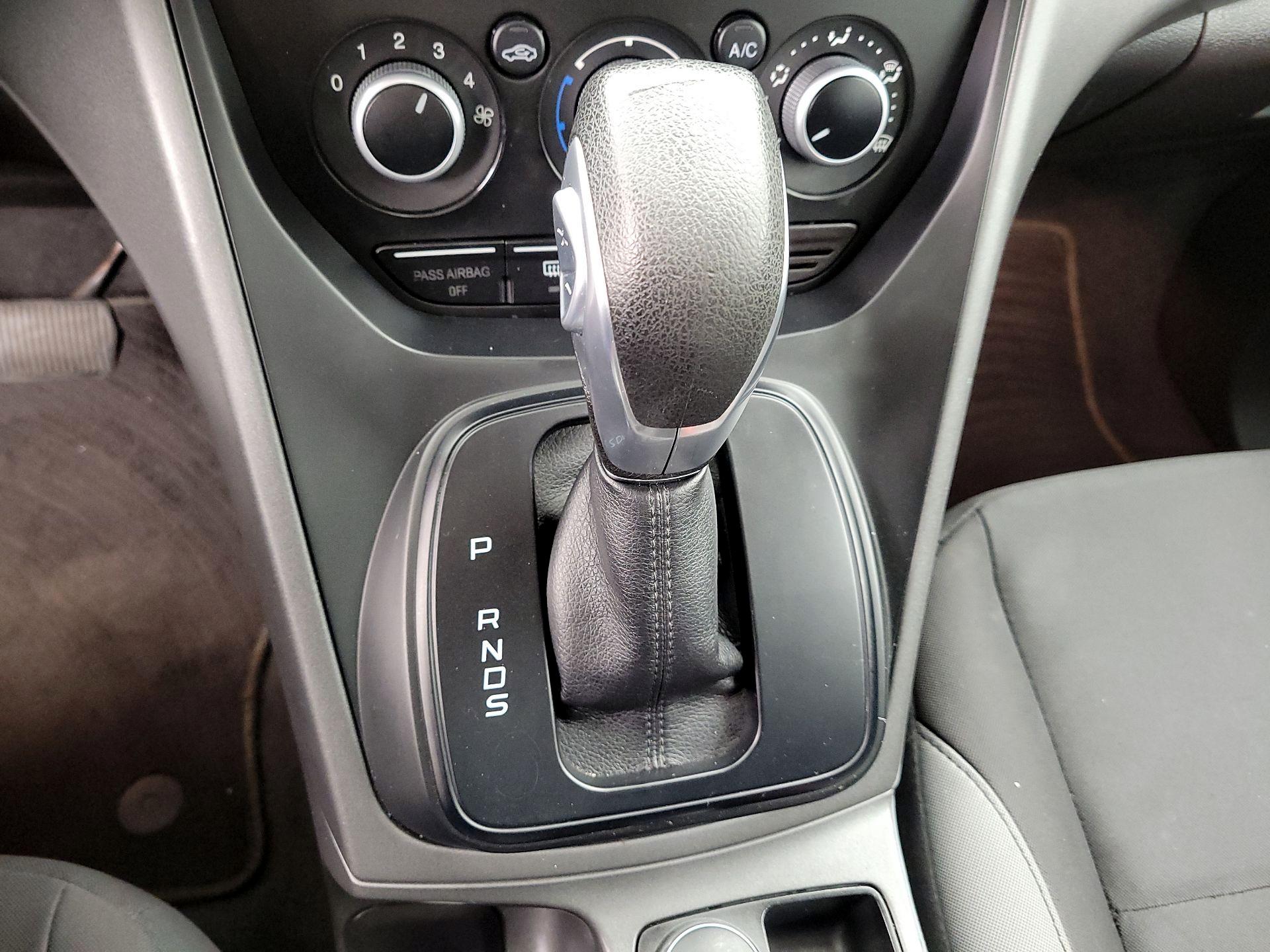 Thumbnail: 2014 Ford Escape - 17