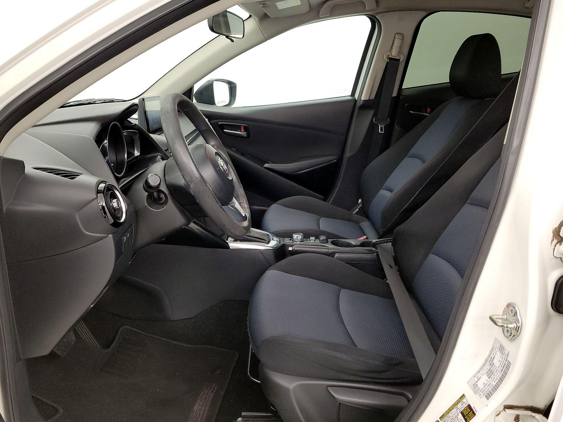 Thumbnail: 2017 Toyota Yaris iA - 11