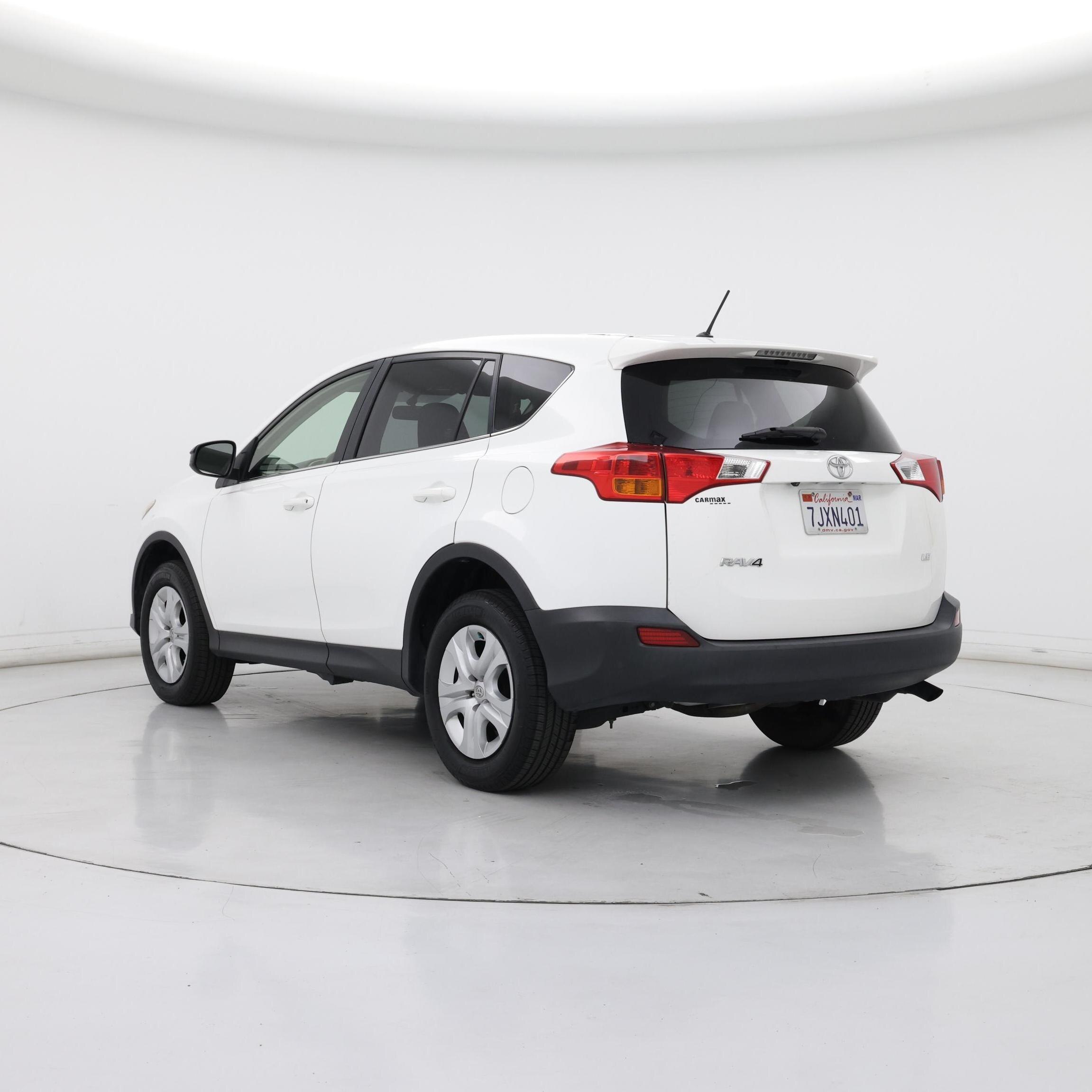 Thumbnail: 2015 Toyota RAV4 - 2