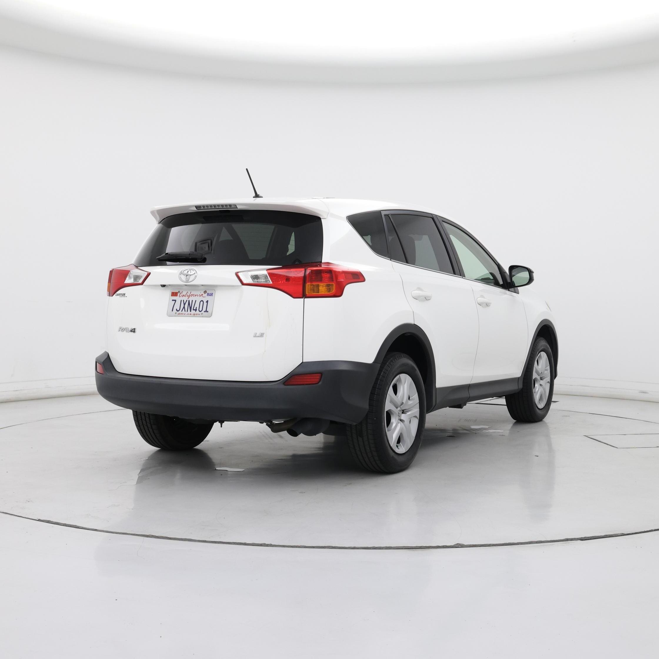 Thumbnail: 2015 Toyota RAV4 - 8