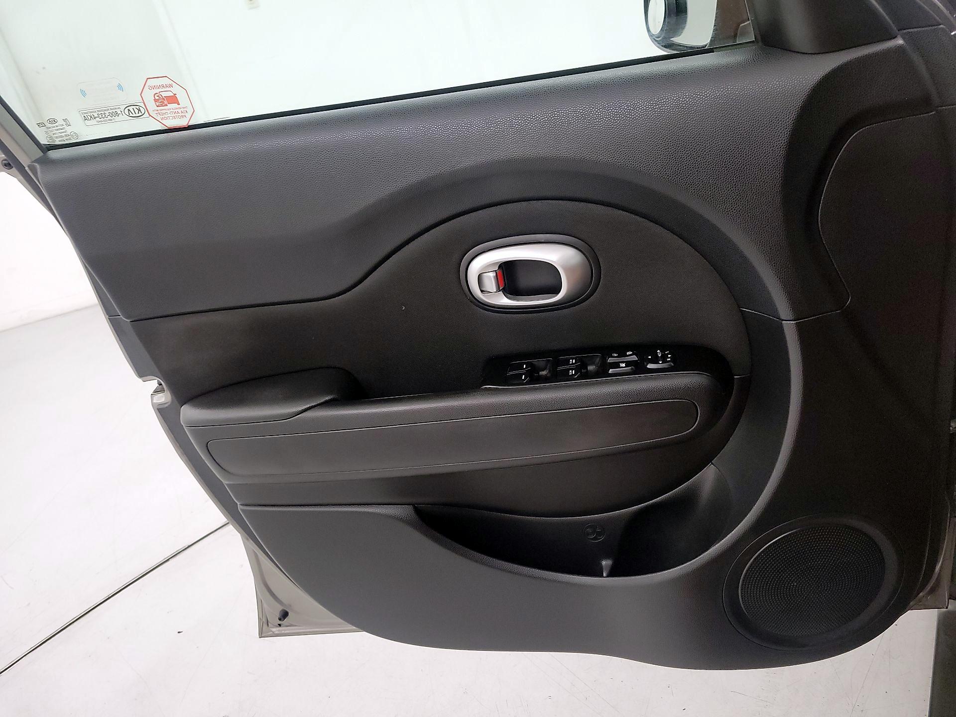 Thumbnail: 2014 Kia Soul - 12