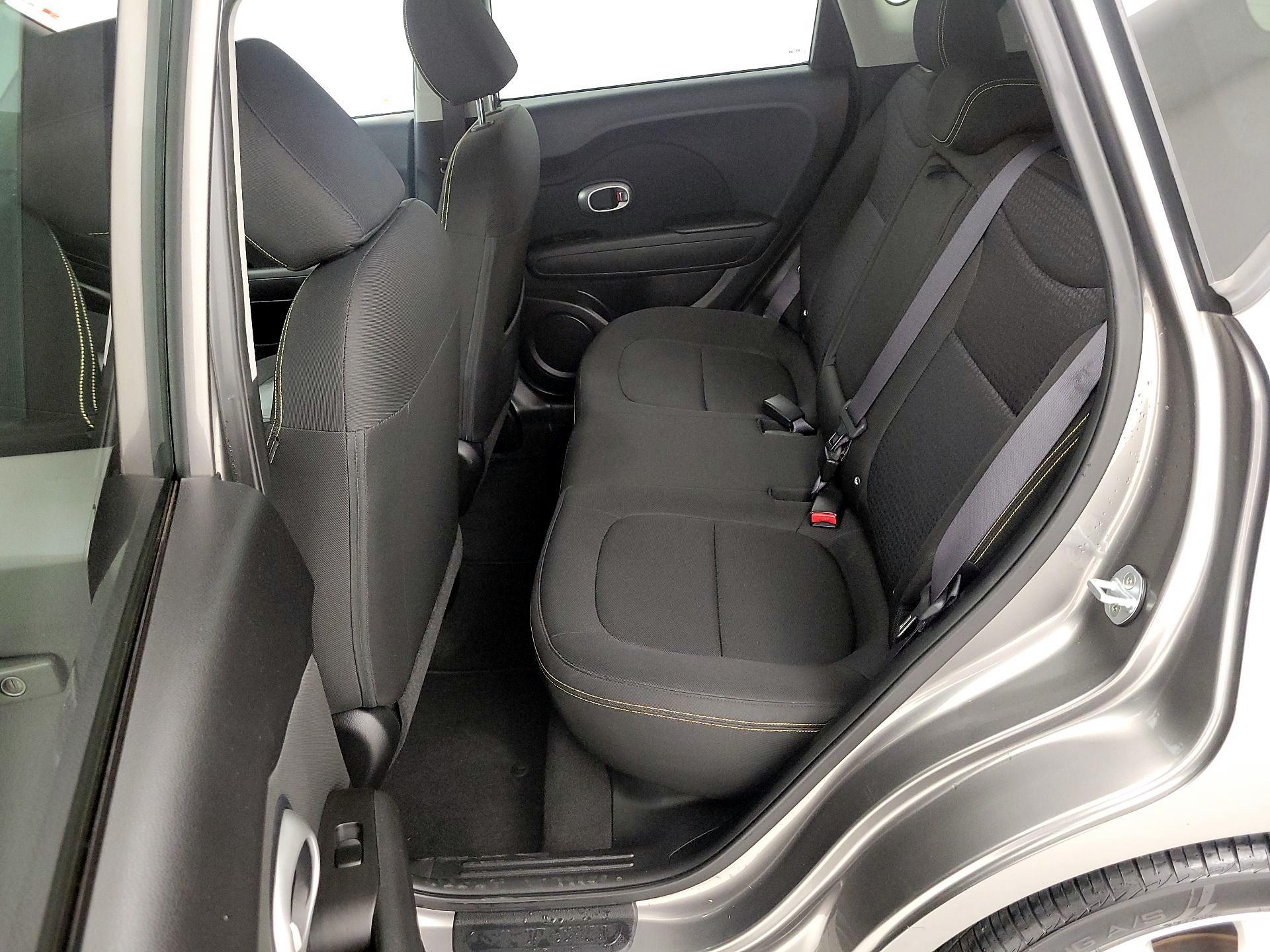 Thumbnail: 2014 Kia Soul - 18