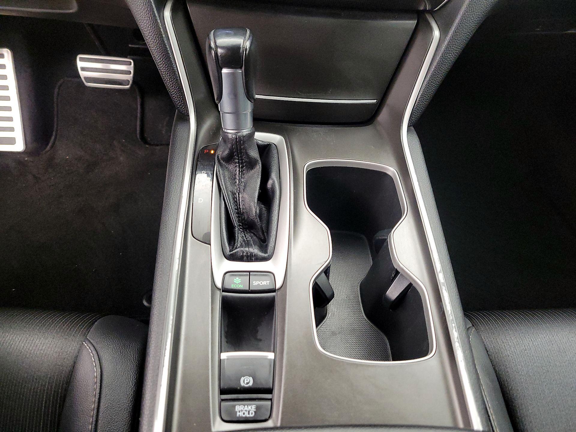 Thumbnail: 2019 Honda Accord - 17