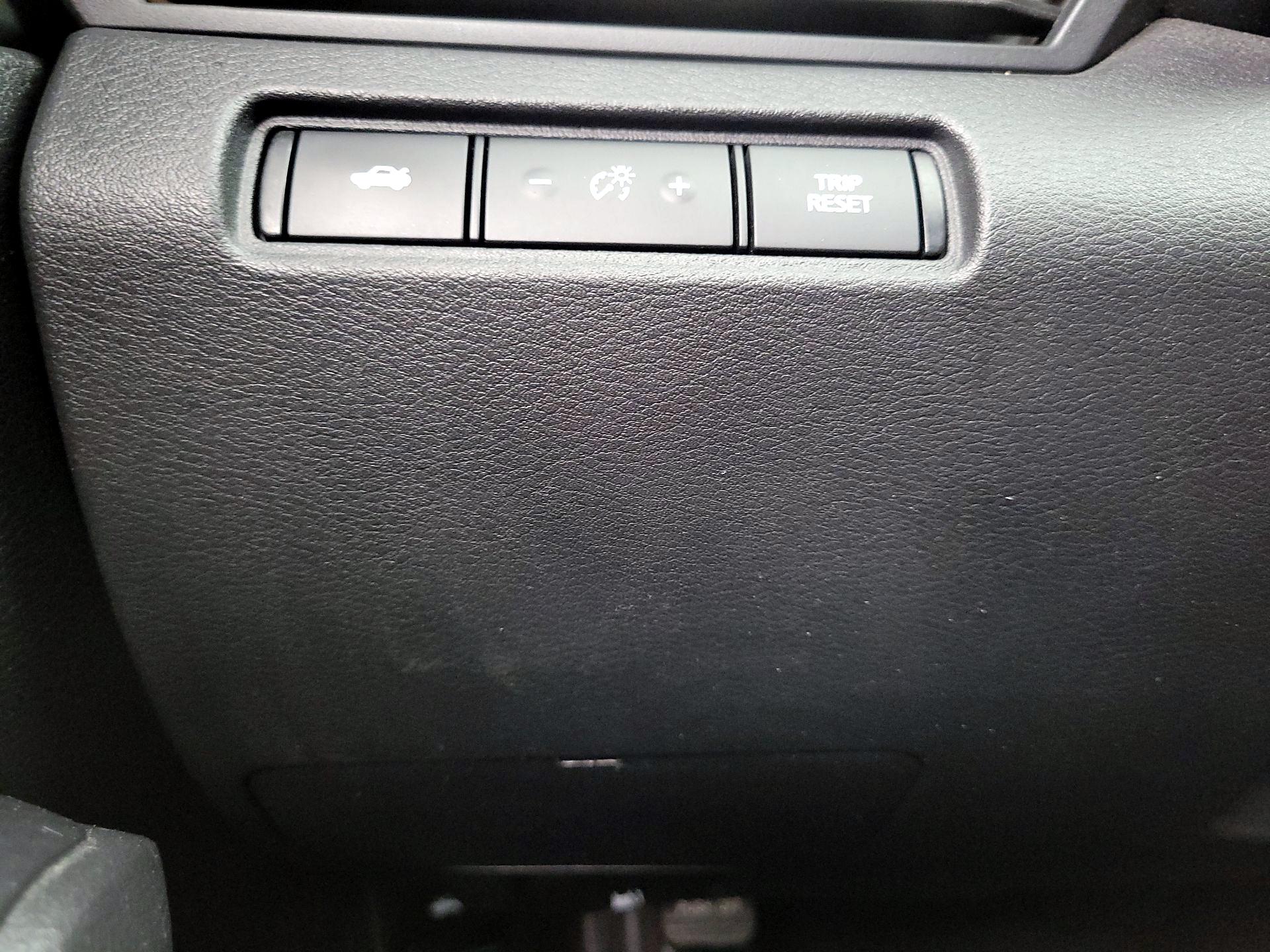 Thumbnail: 2019 Nissan Altima - 13