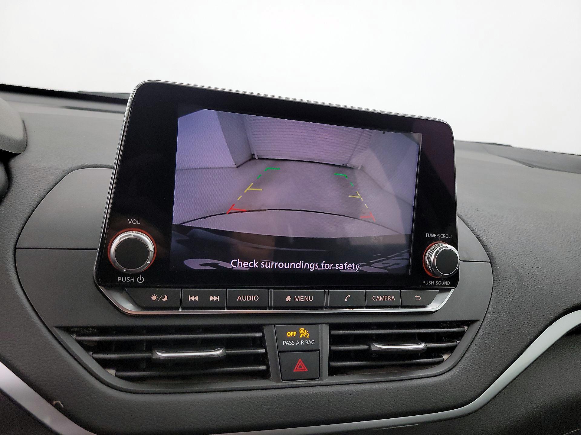 Thumbnail: 2019 Nissan Altima - 14