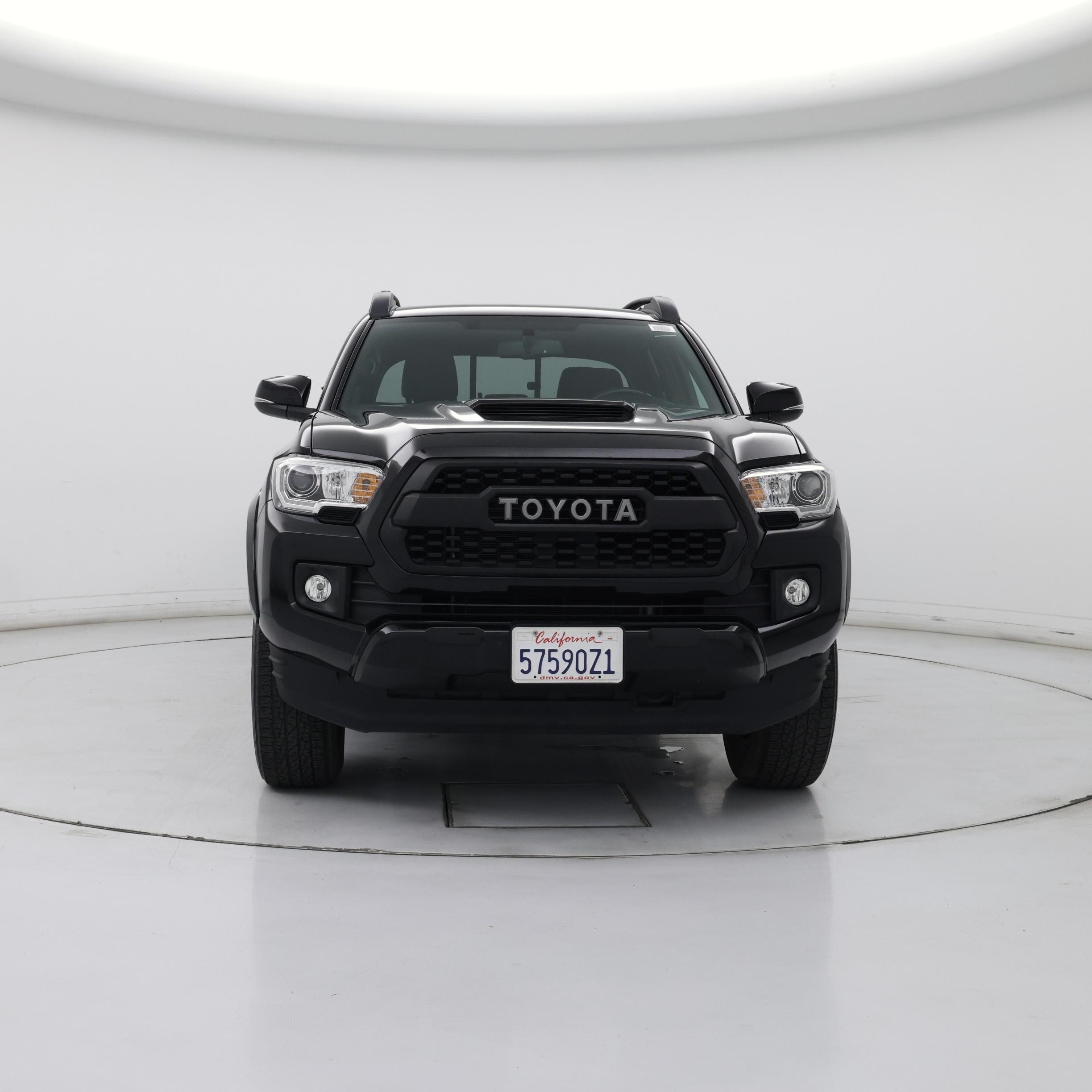 Thumbnail: 2016 Toyota Tacoma - 5