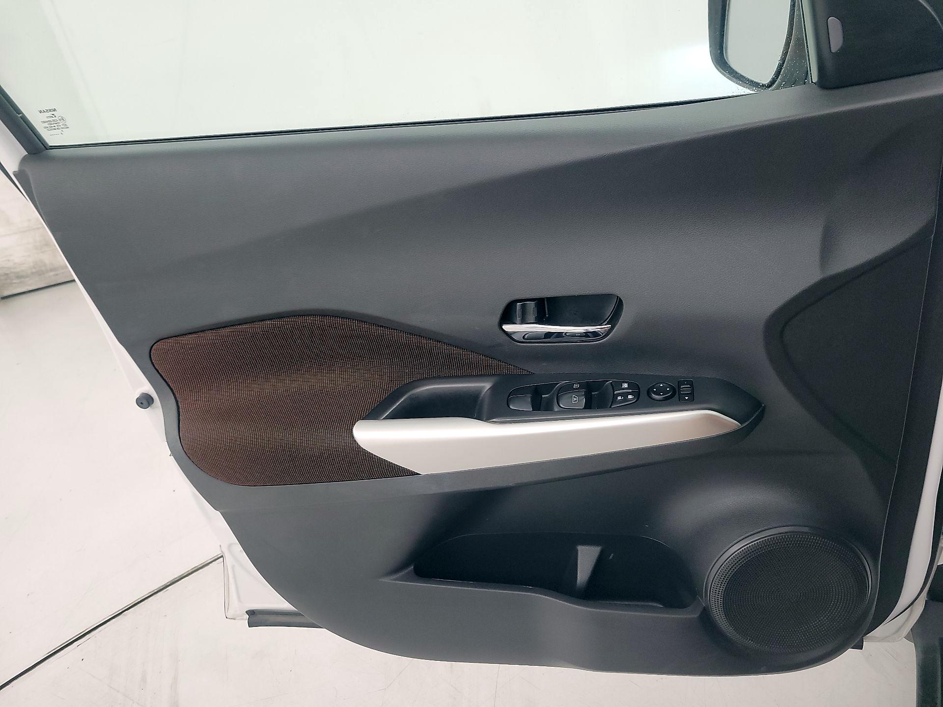 Thumbnail: 2019 Nissan Kicks - 12