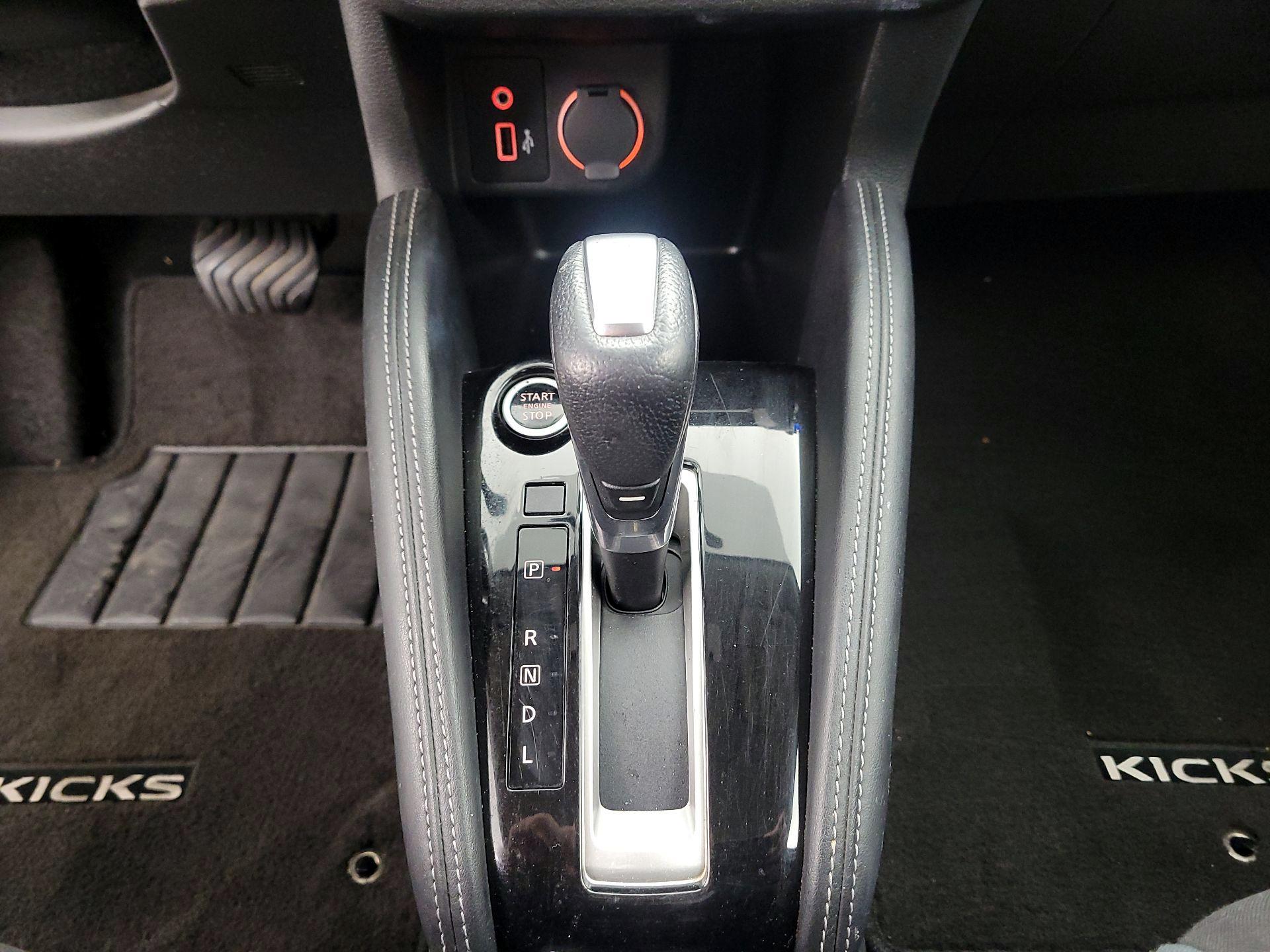 Thumbnail: 2019 Nissan Kicks - 17