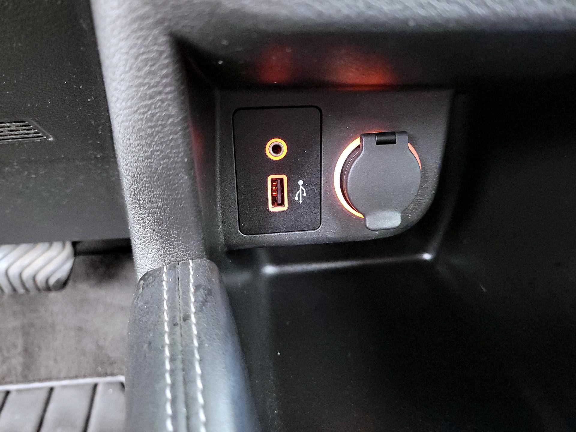 Thumbnail: 2019 Nissan Kicks - 18