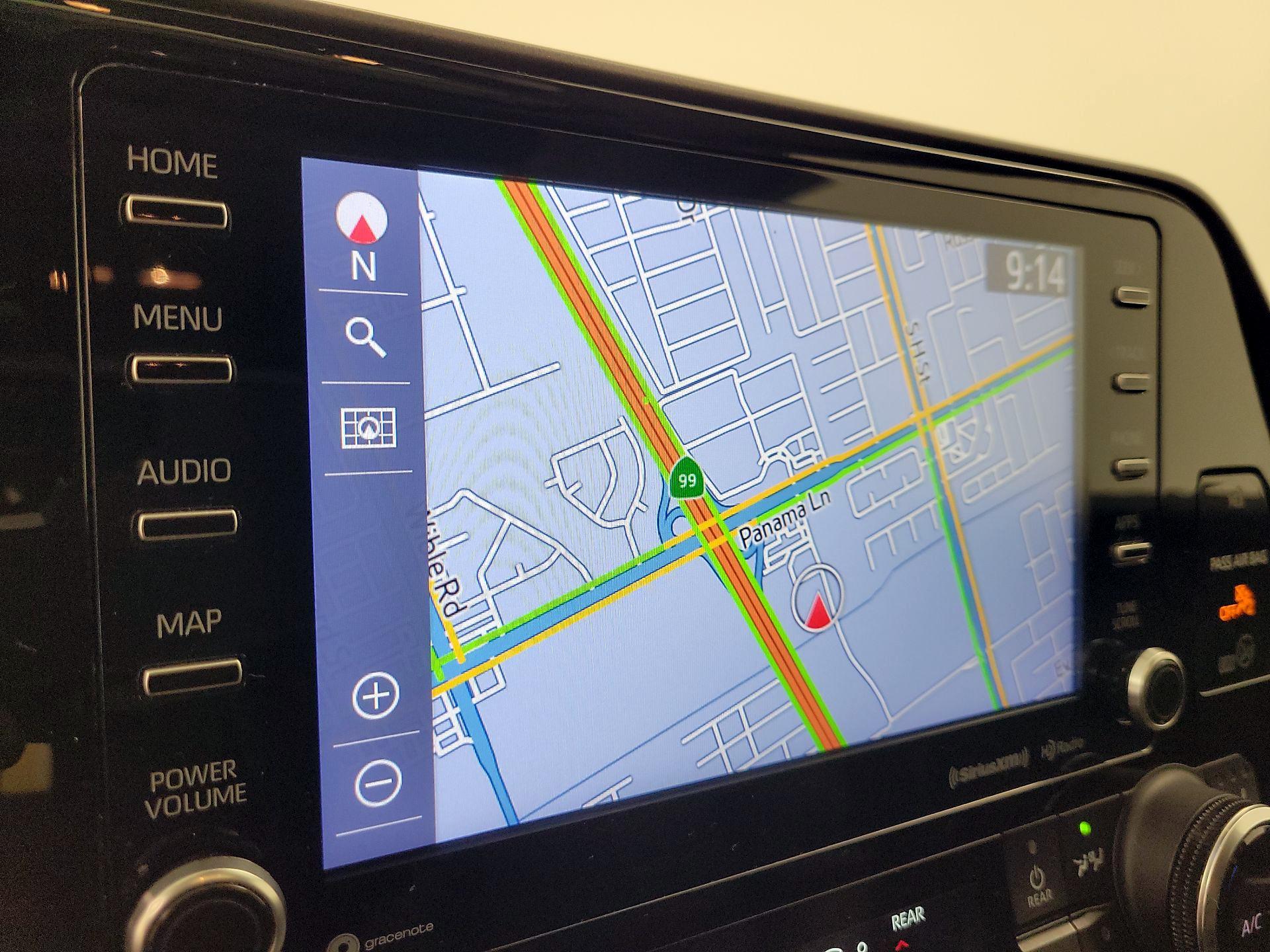 Thumbnail: 2022 Toyota Highlander - 14