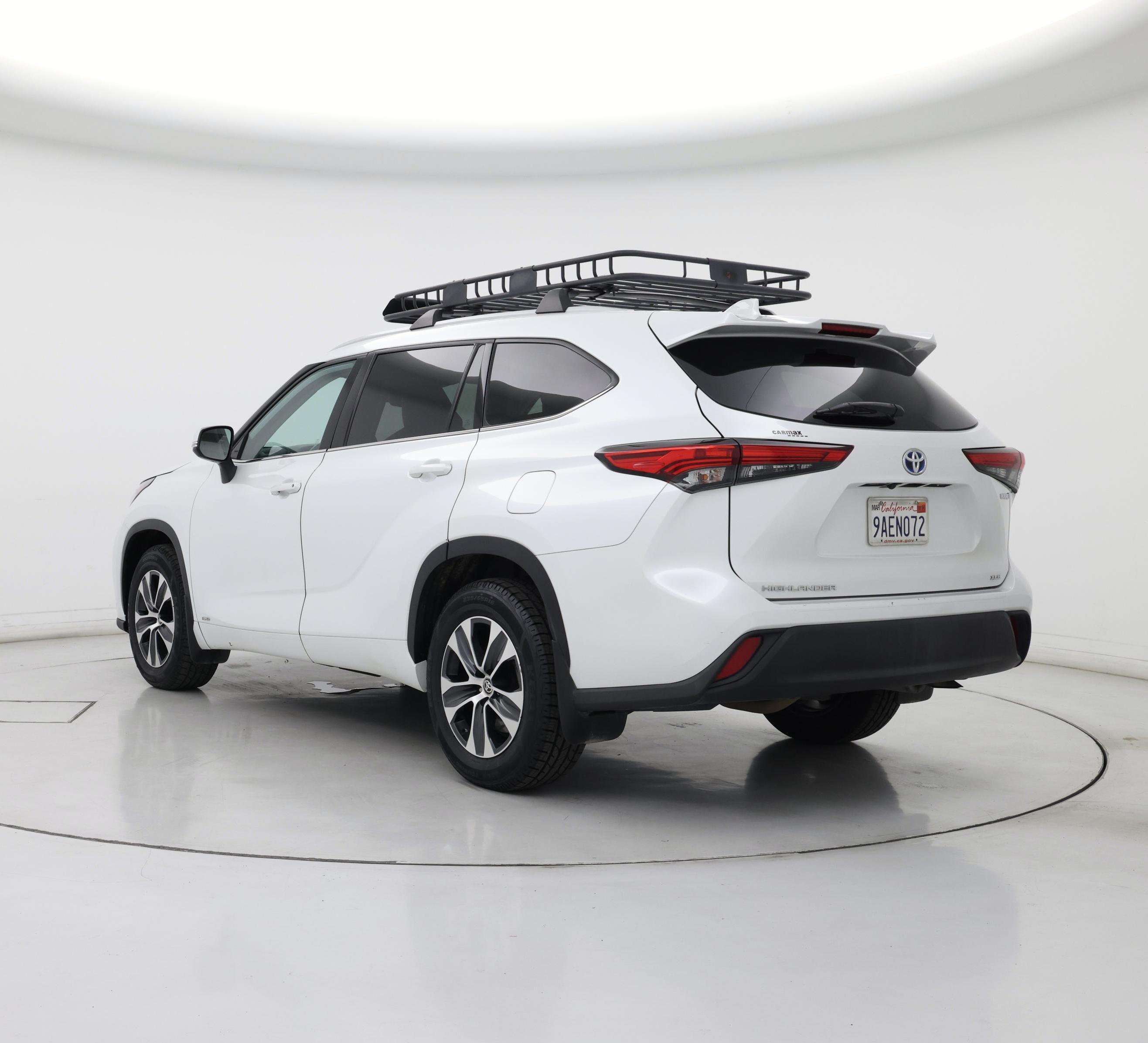 Thumbnail: 2022 Toyota Highlander - 2