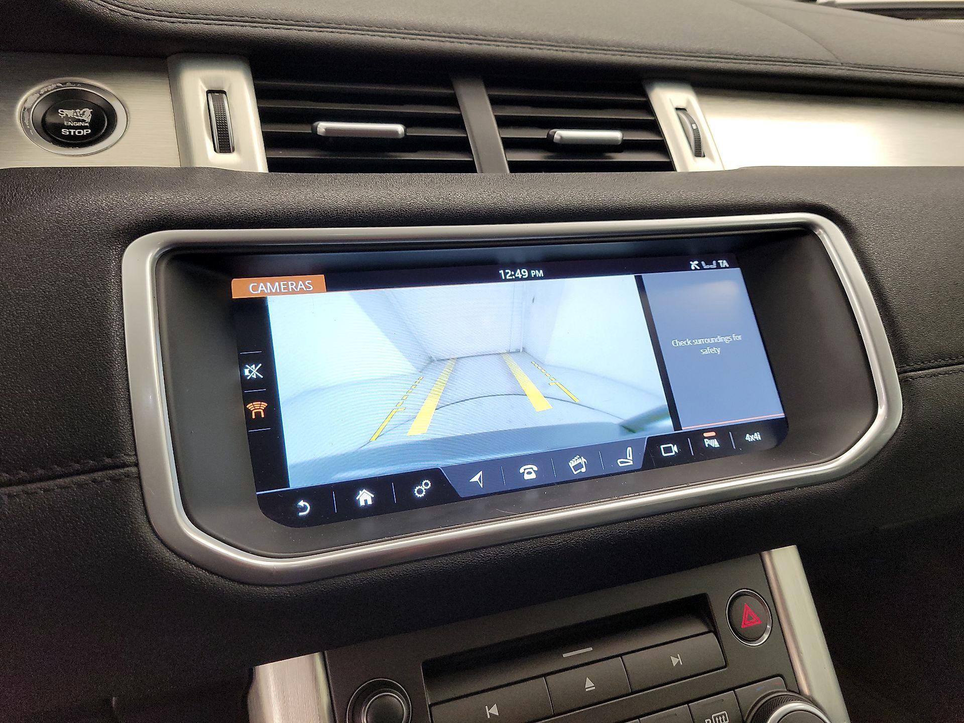 Thumbnail: 2017 Land Rover Range Rover Evoque - 15