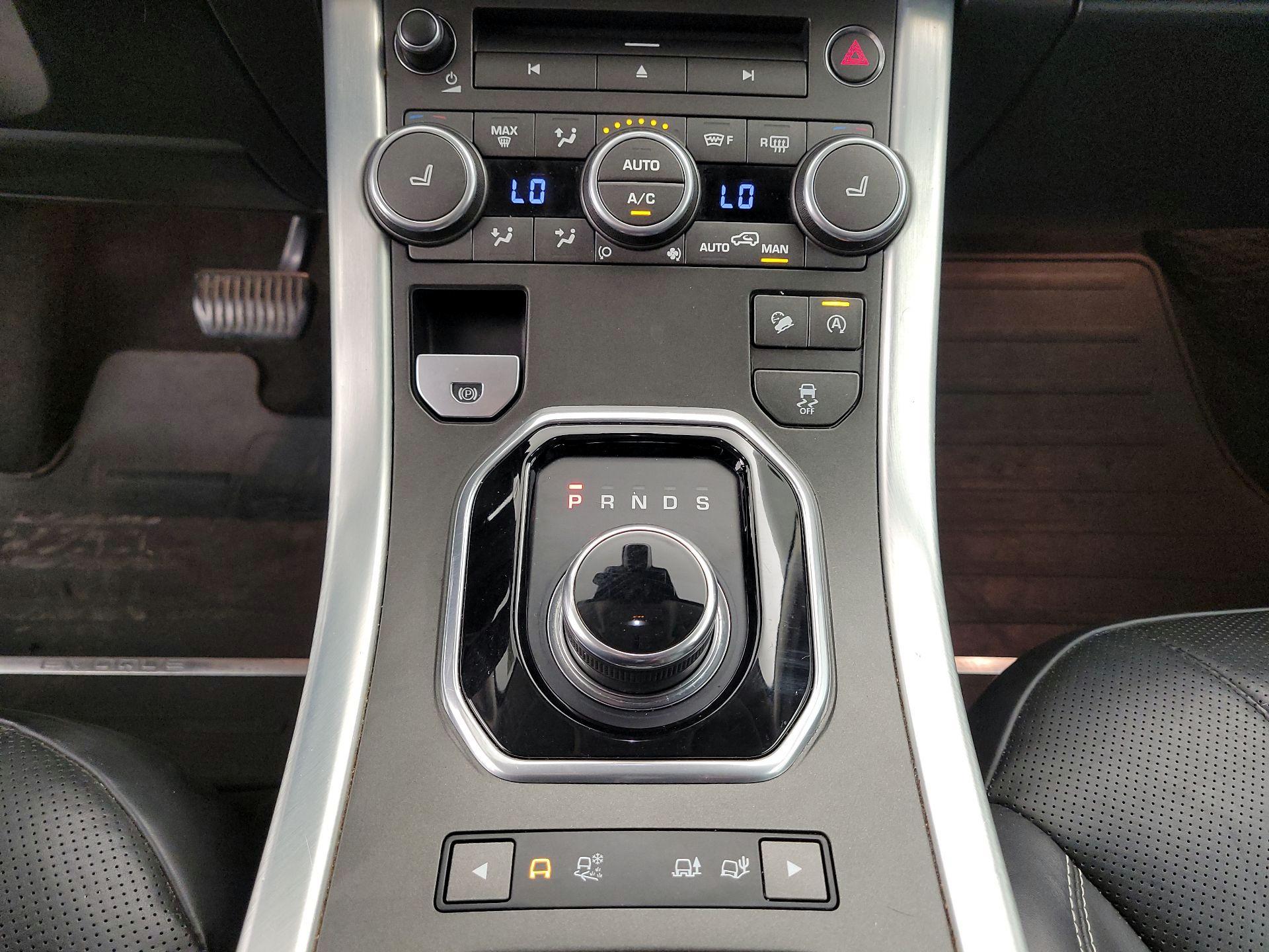 Thumbnail: 2017 Land Rover Range Rover Evoque - 18