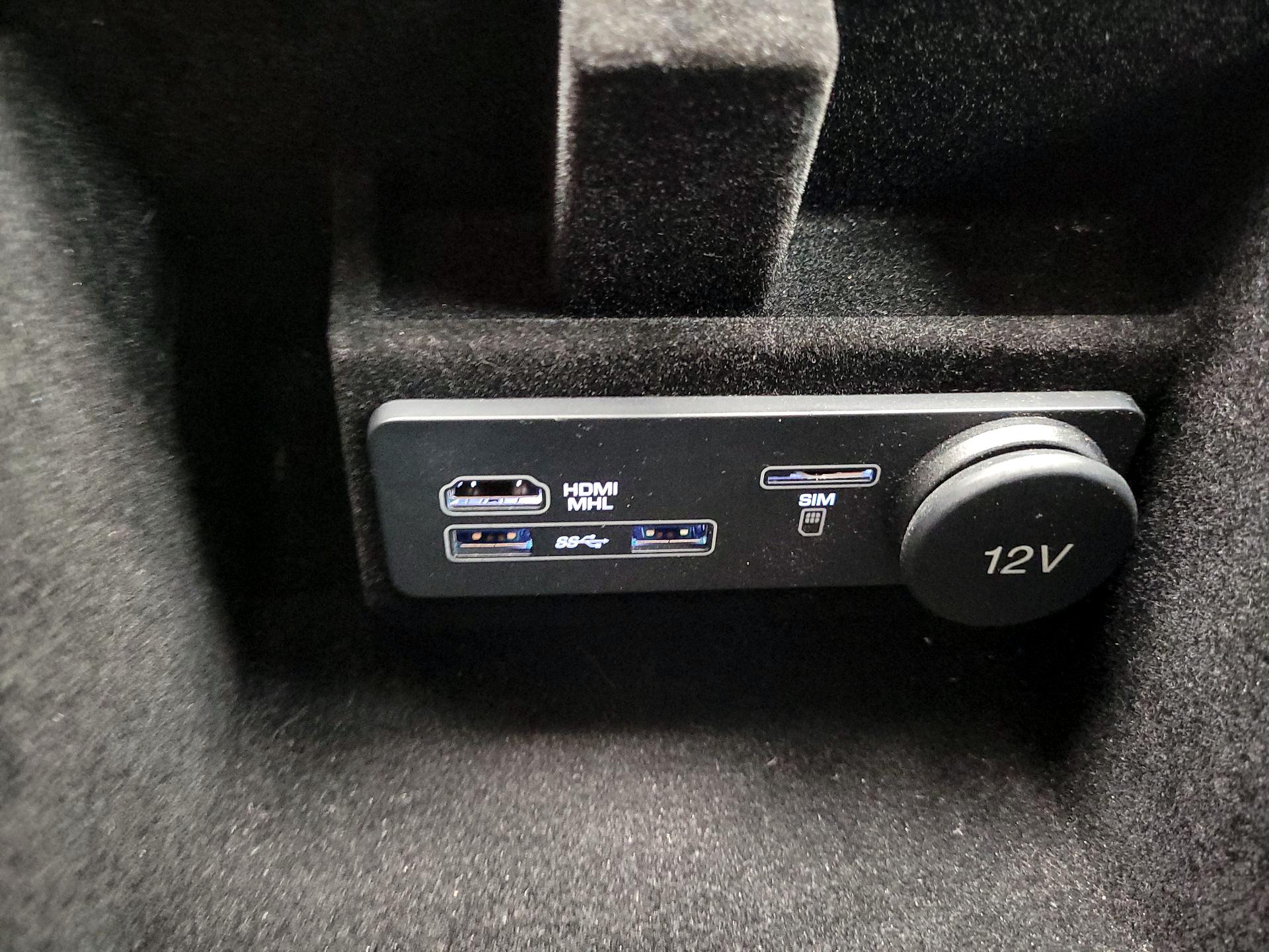 Thumbnail: 2017 Land Rover Range Rover Evoque - 19