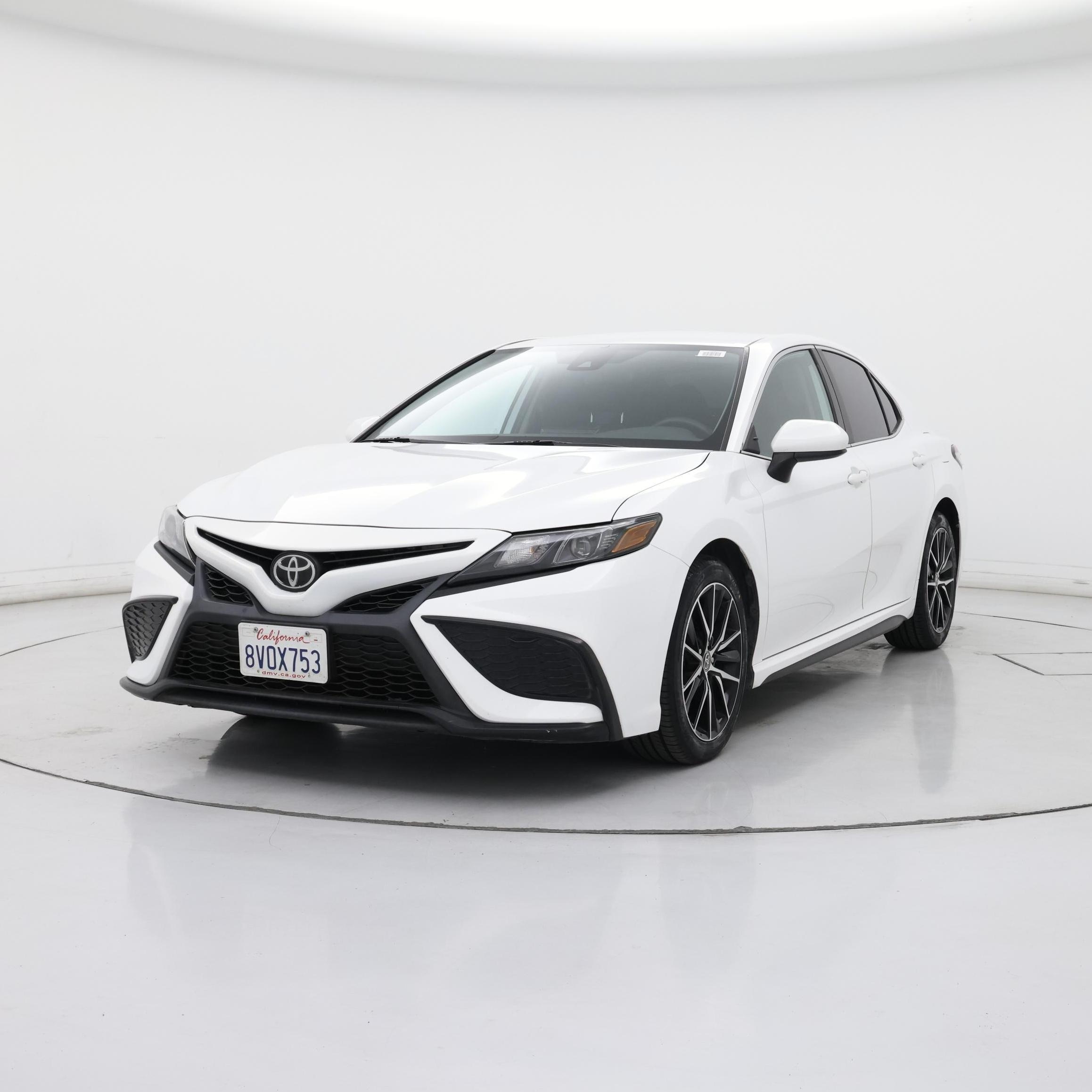 Thumbnail: 2021 Toyota Camry - 4
