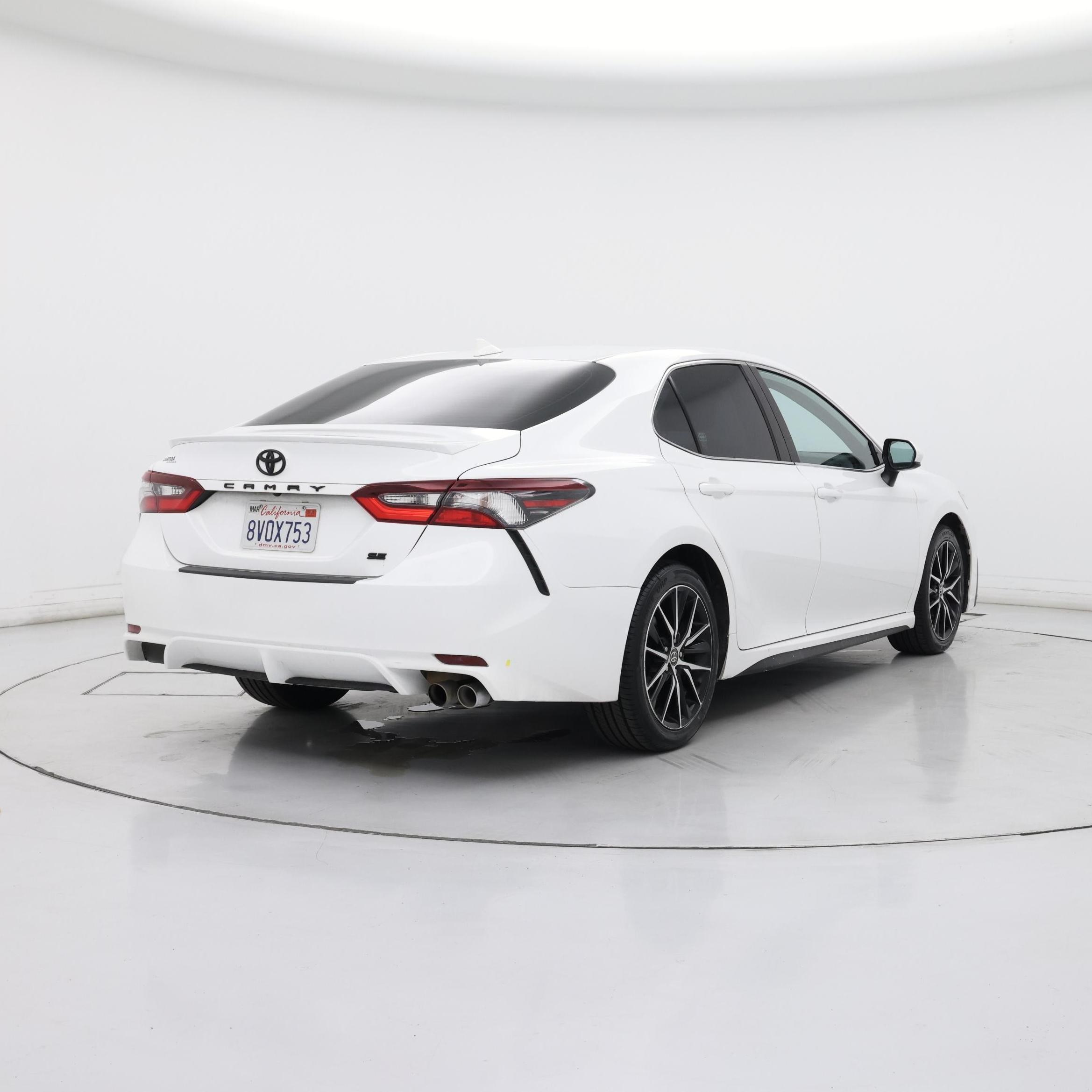 Thumbnail: 2021 Toyota Camry - 8
