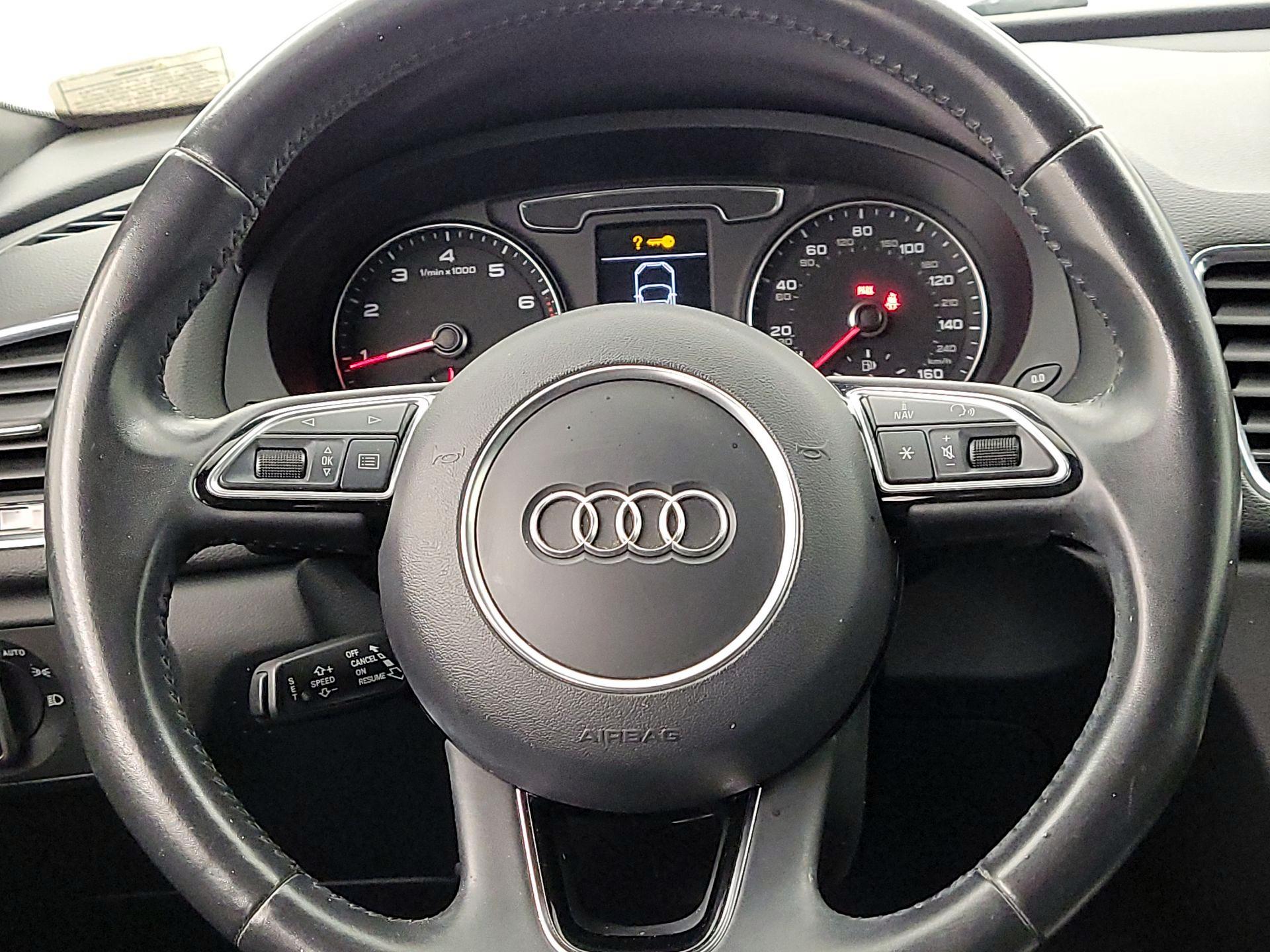 Thumbnail: 2018 Audi Q3 - 10