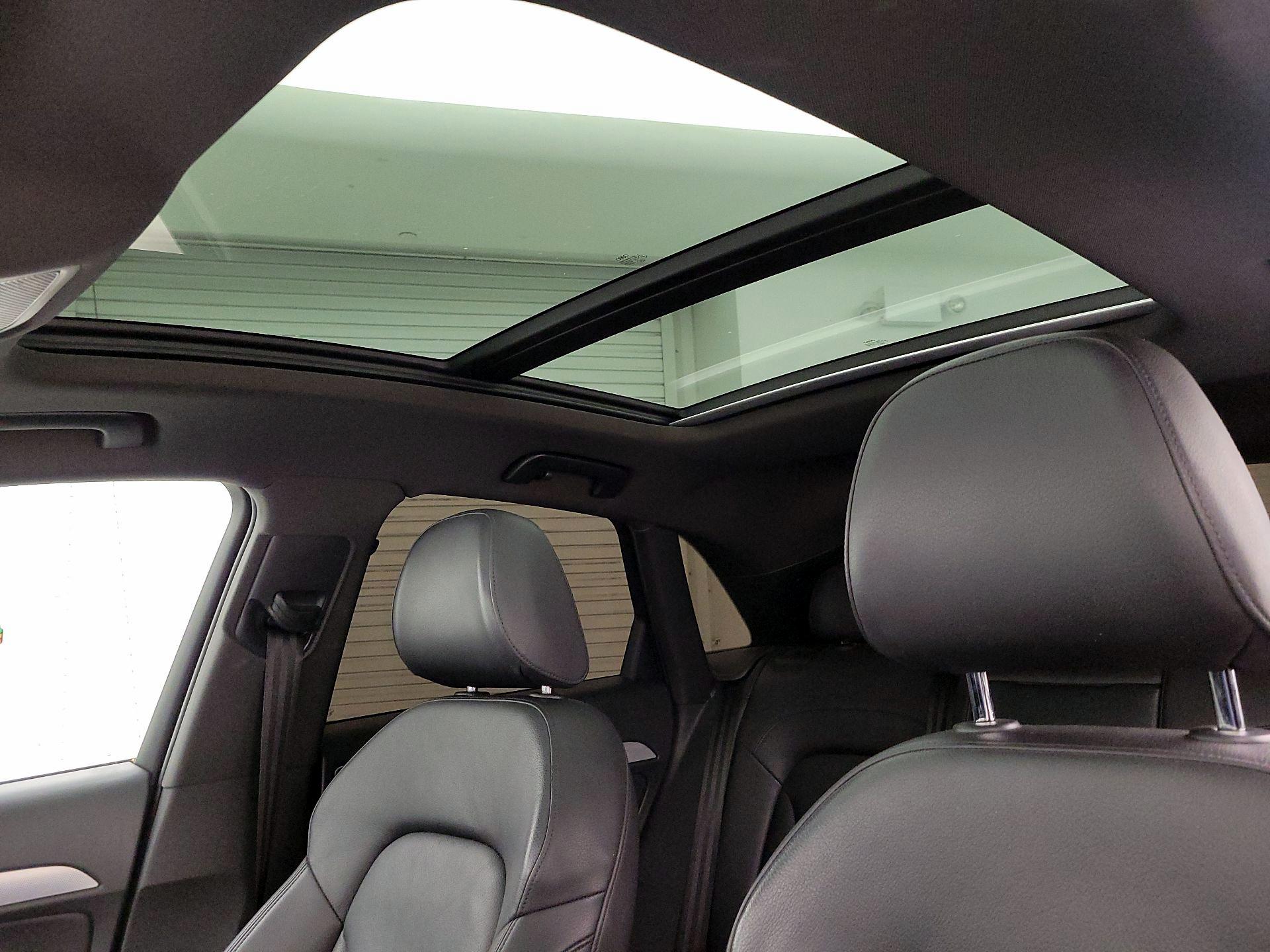 Thumbnail: 2018 Audi Q3 - 18