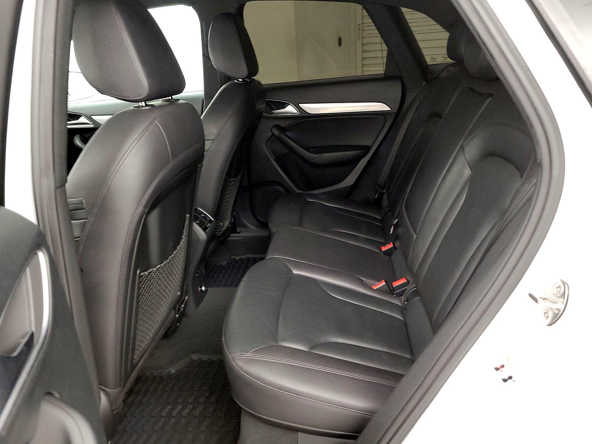 Thumbnail: 2018 Audi Q3 - 19