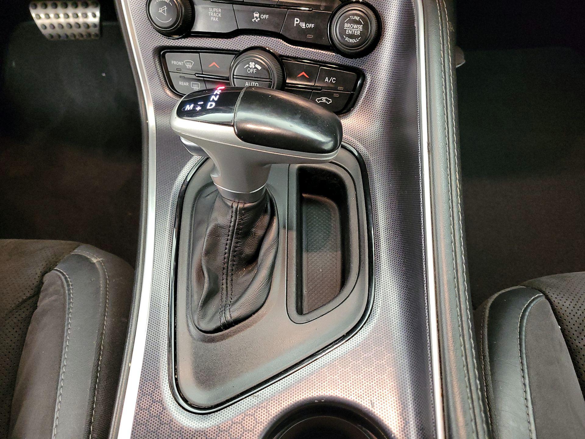 Thumbnail: 2015 Dodge Challenger - 17